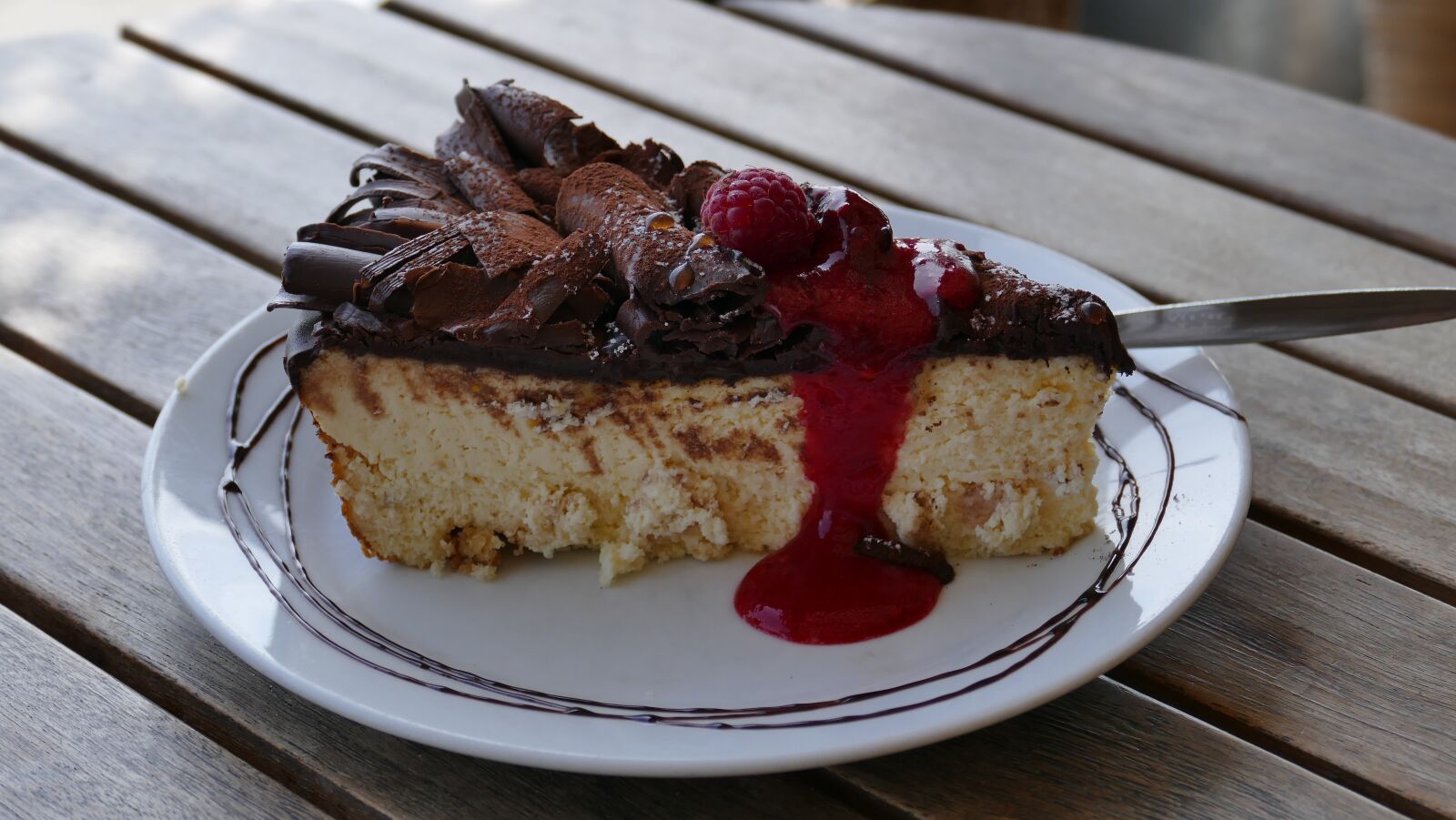 Leica V-Lux (Typ 114) sample photo. Cake, bake, celebration photography