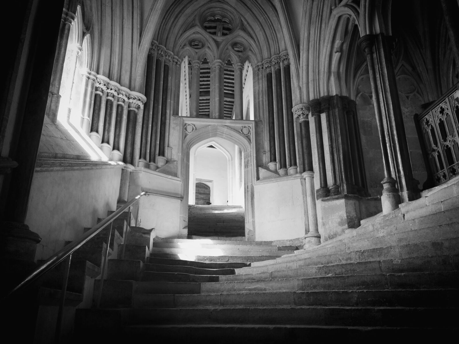 HUAWEI Honor 7 sample photo. Wells cathedral, steps, stairs photography