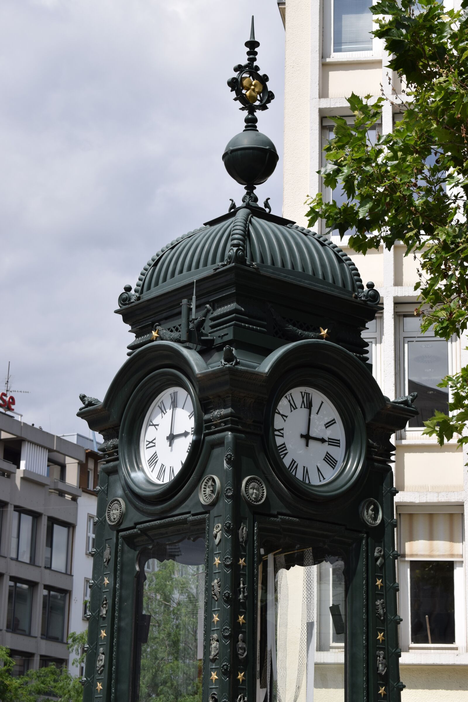 Nikon D3300 sample photo. Clock, hour, time photography
