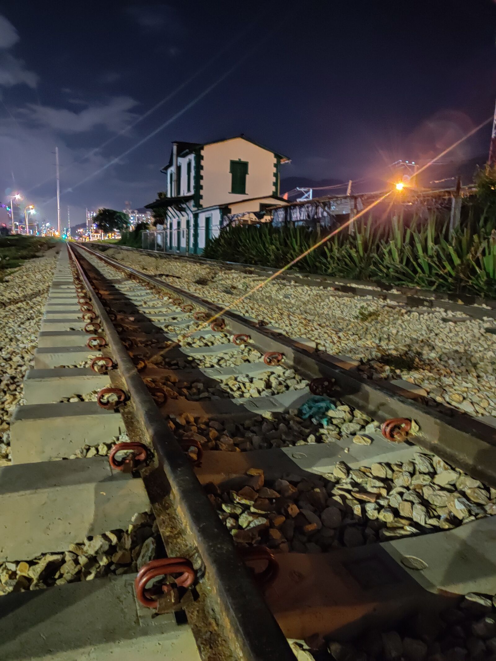 OnePlus GM1910 sample photo. Railway, colombia, station photography