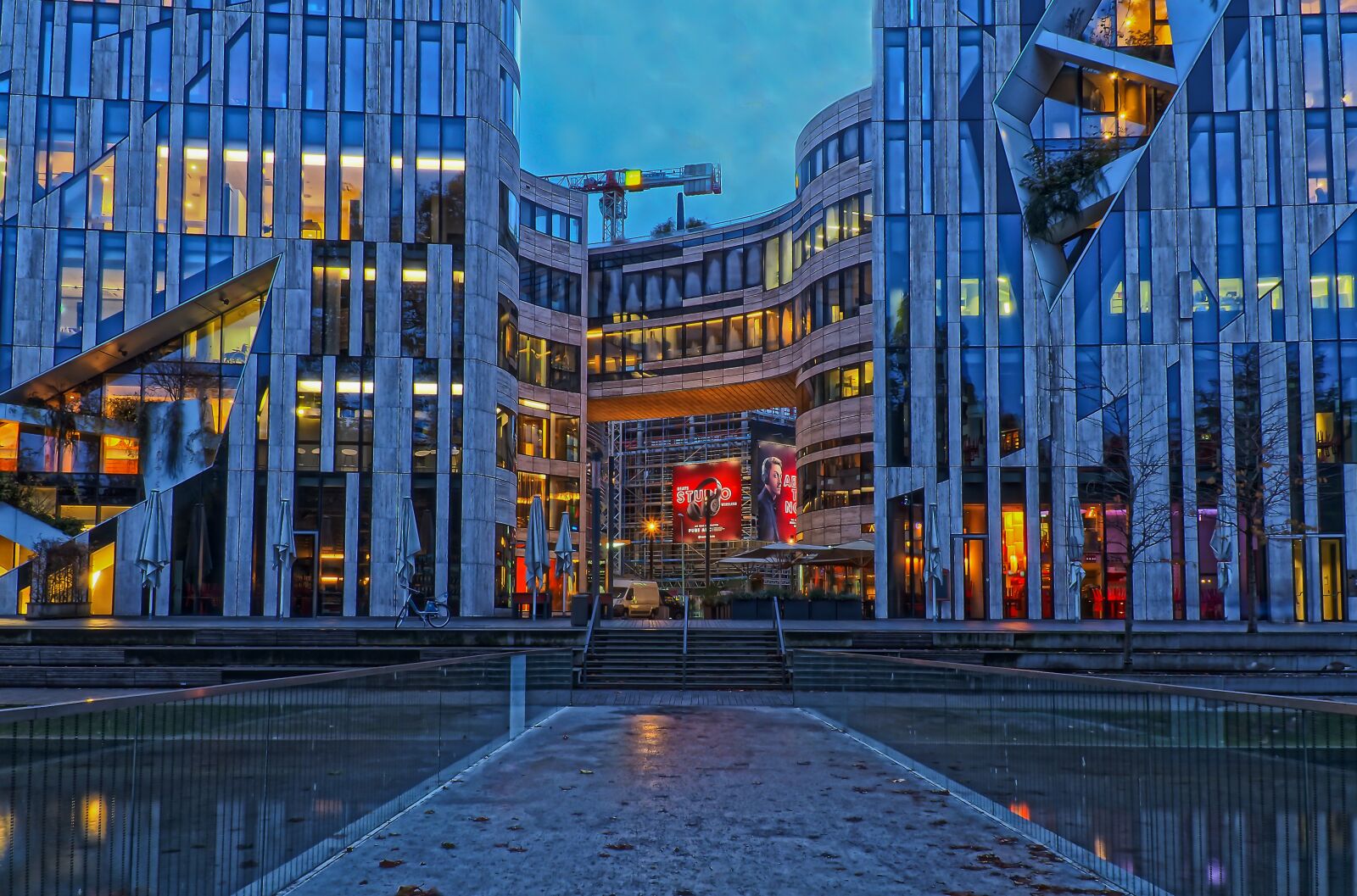 Olympus OM-D E-M10 sample photo. Architecture, modern, building photography
