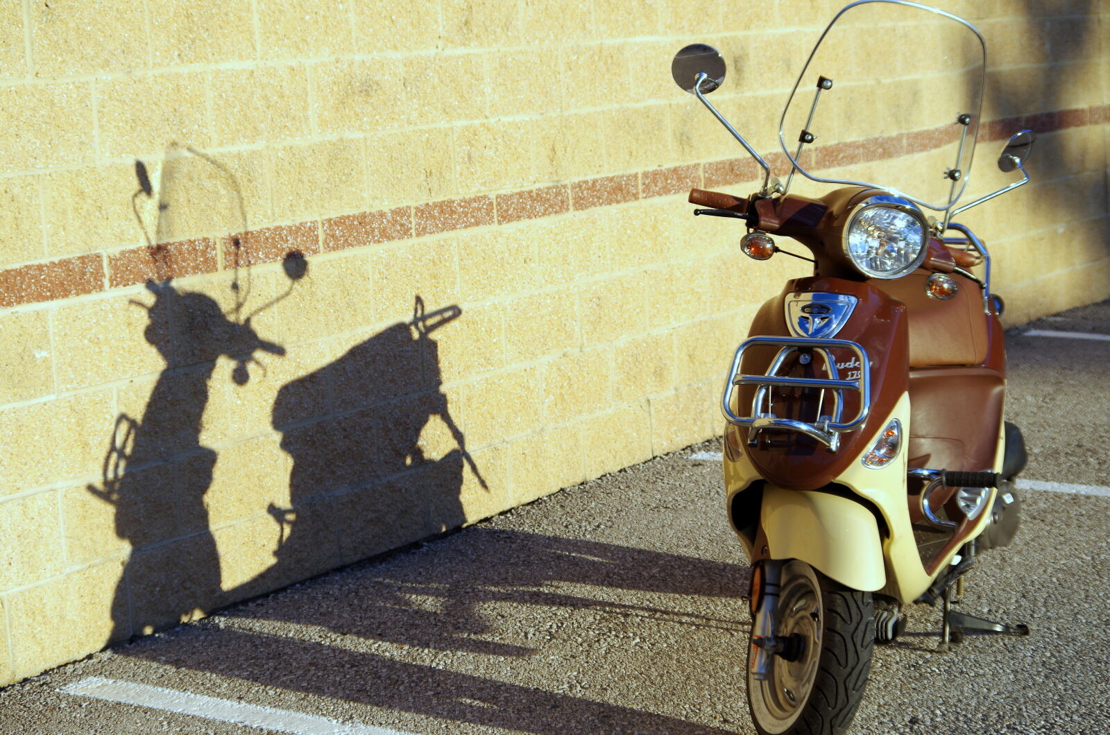Pentax K-01 sample photo. Brick, wall, brown, genuine photography