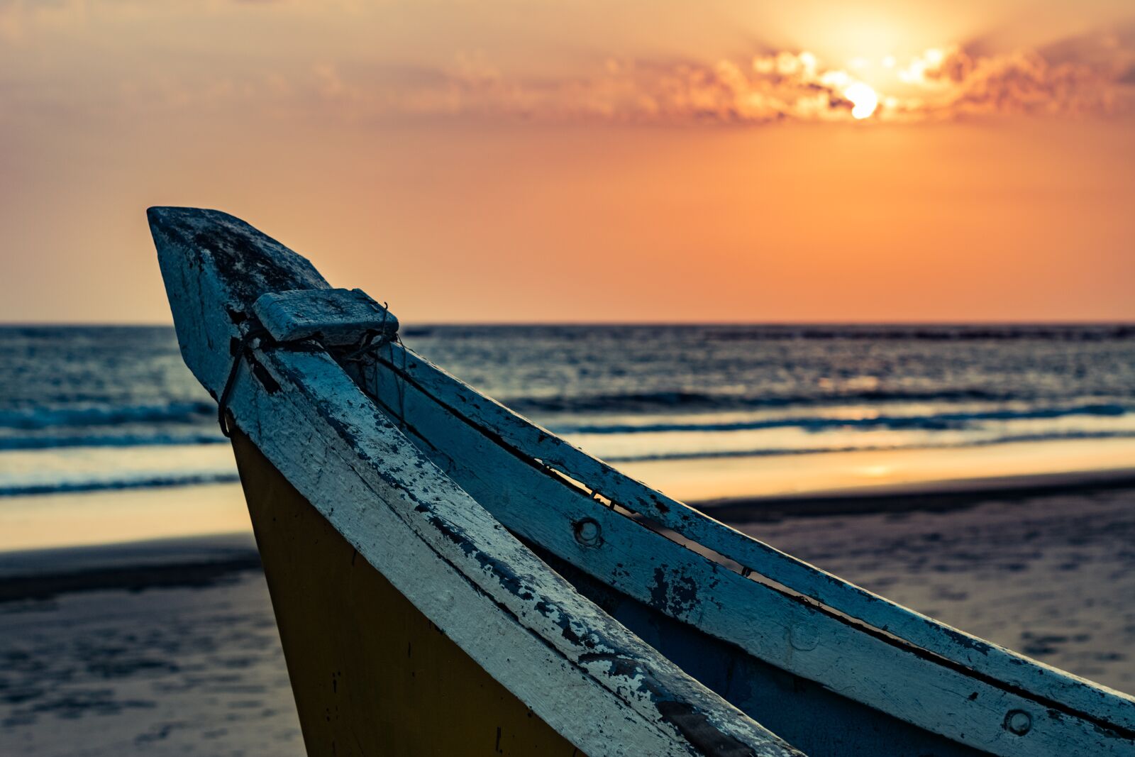 Nikon D5200 sample photo. Boat, sunset, ocean photography