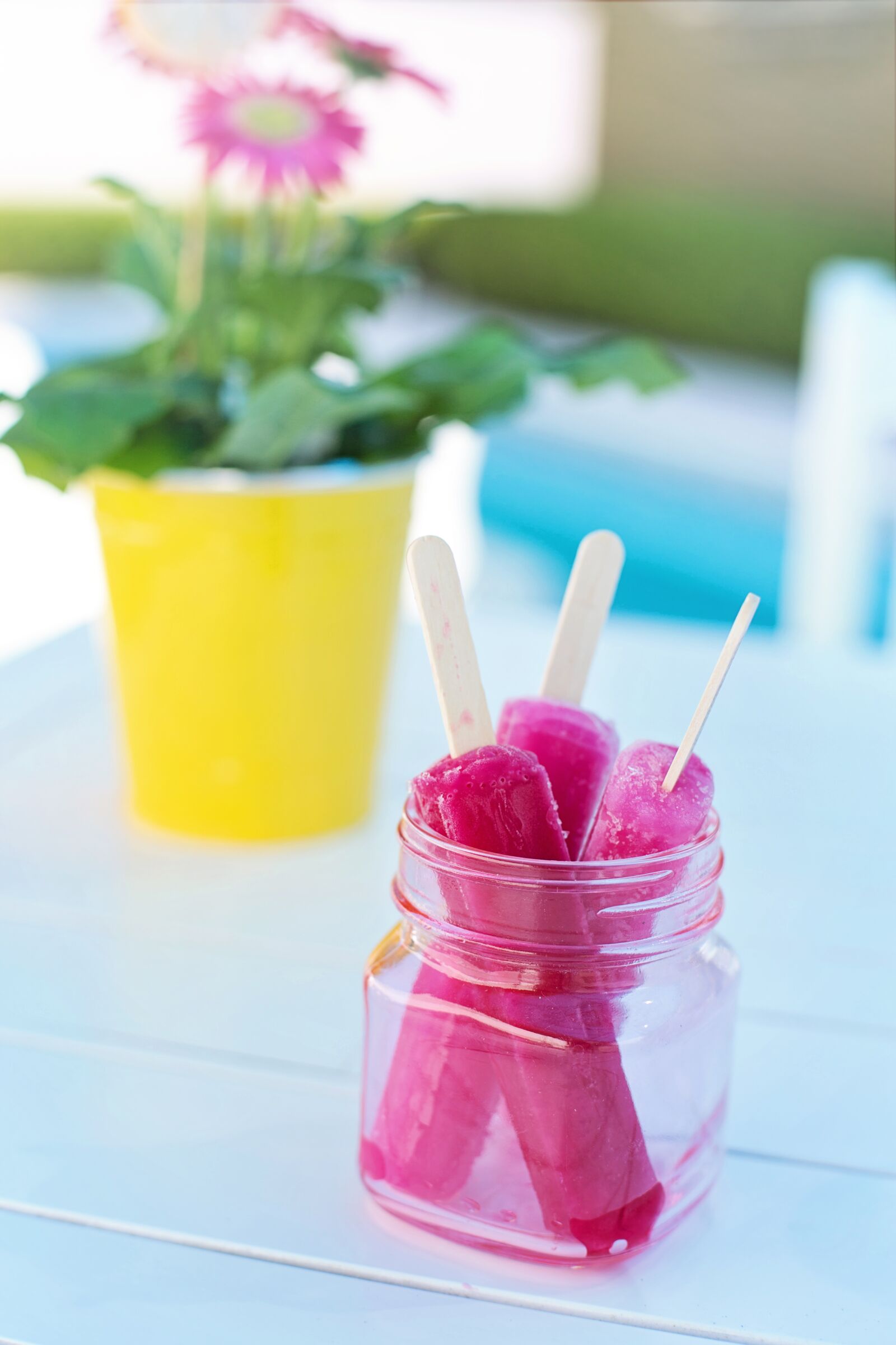 Canon EF 50mm F1.4 USM sample photo. Popsicles, pink, red photography