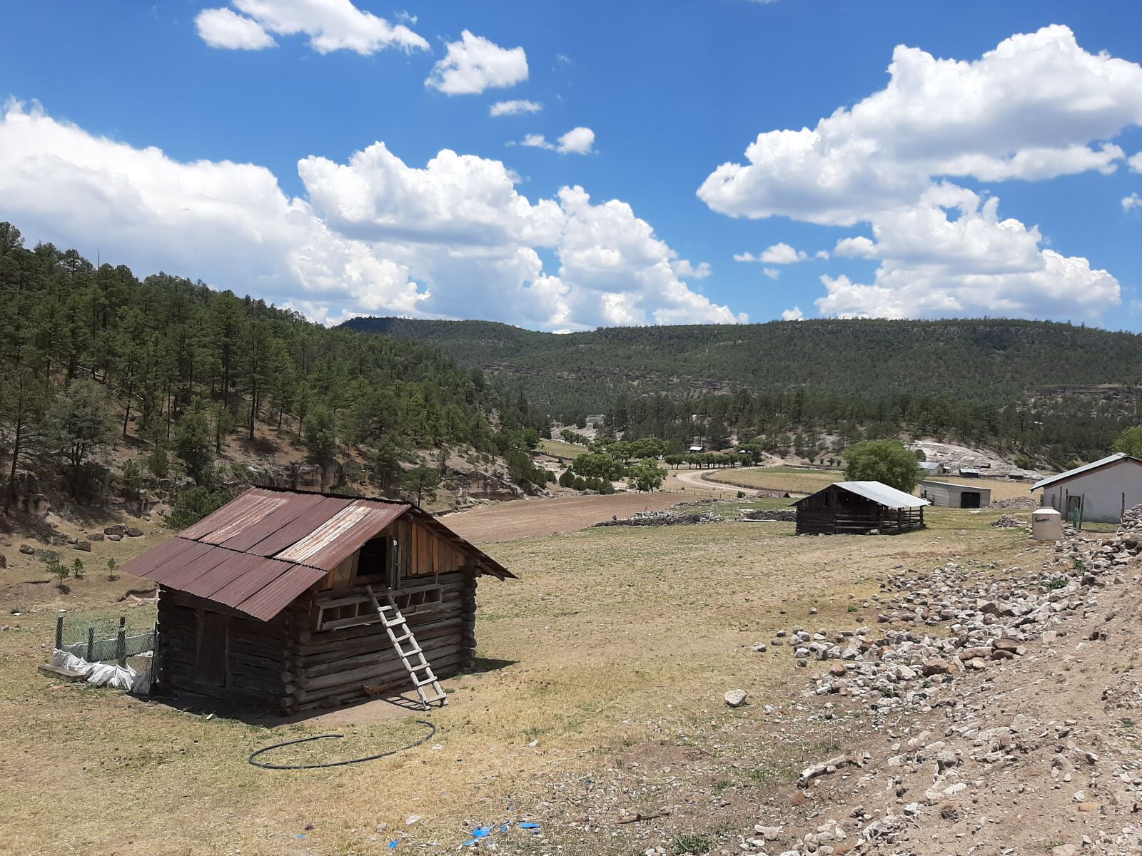 Samsung Galaxy A50 sample photo. Cabin, sky, sierra photography