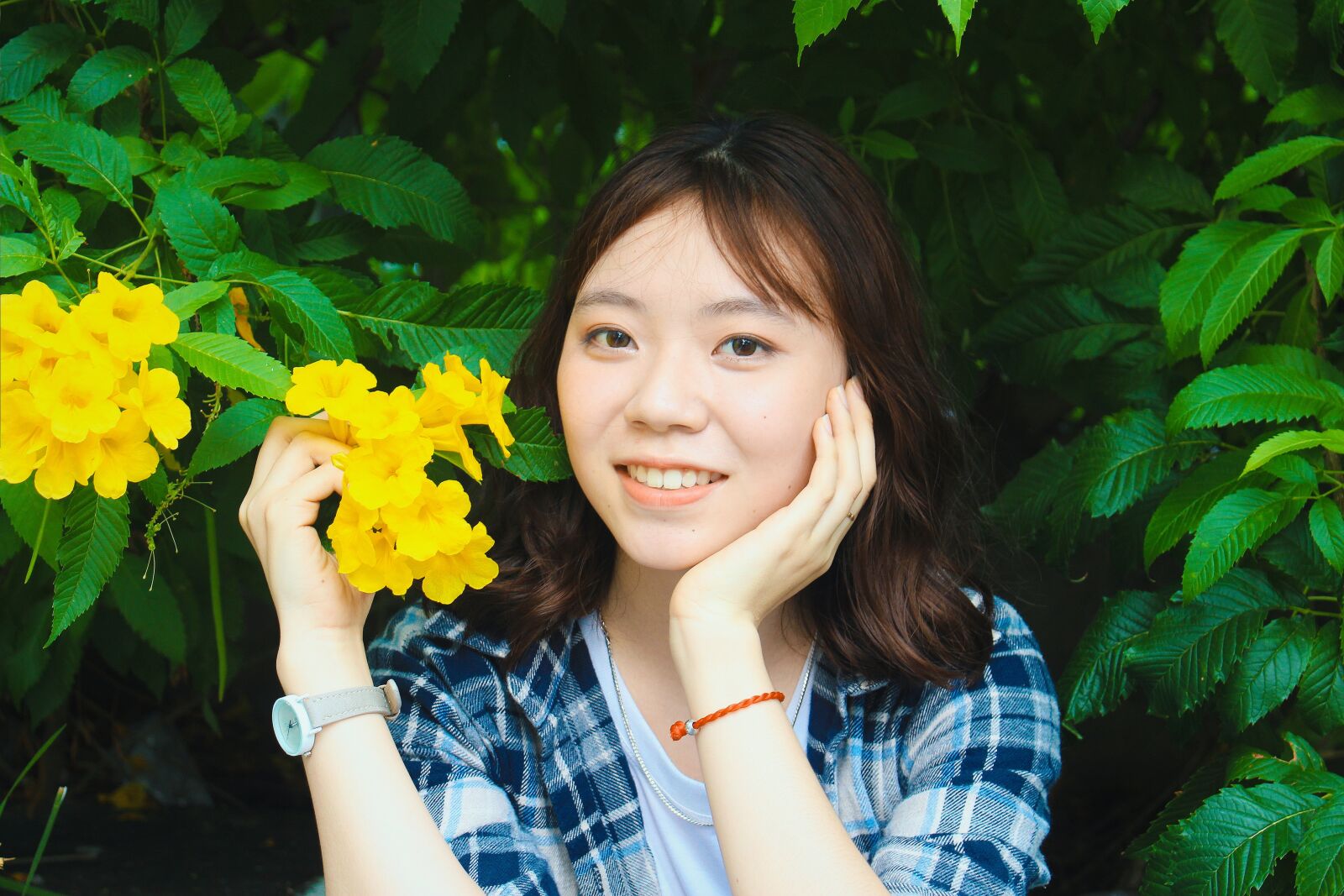 Canon EOS 700D (EOS Rebel T5i / EOS Kiss X7i) sample photo. Flower, beautiful girl, portrait photography