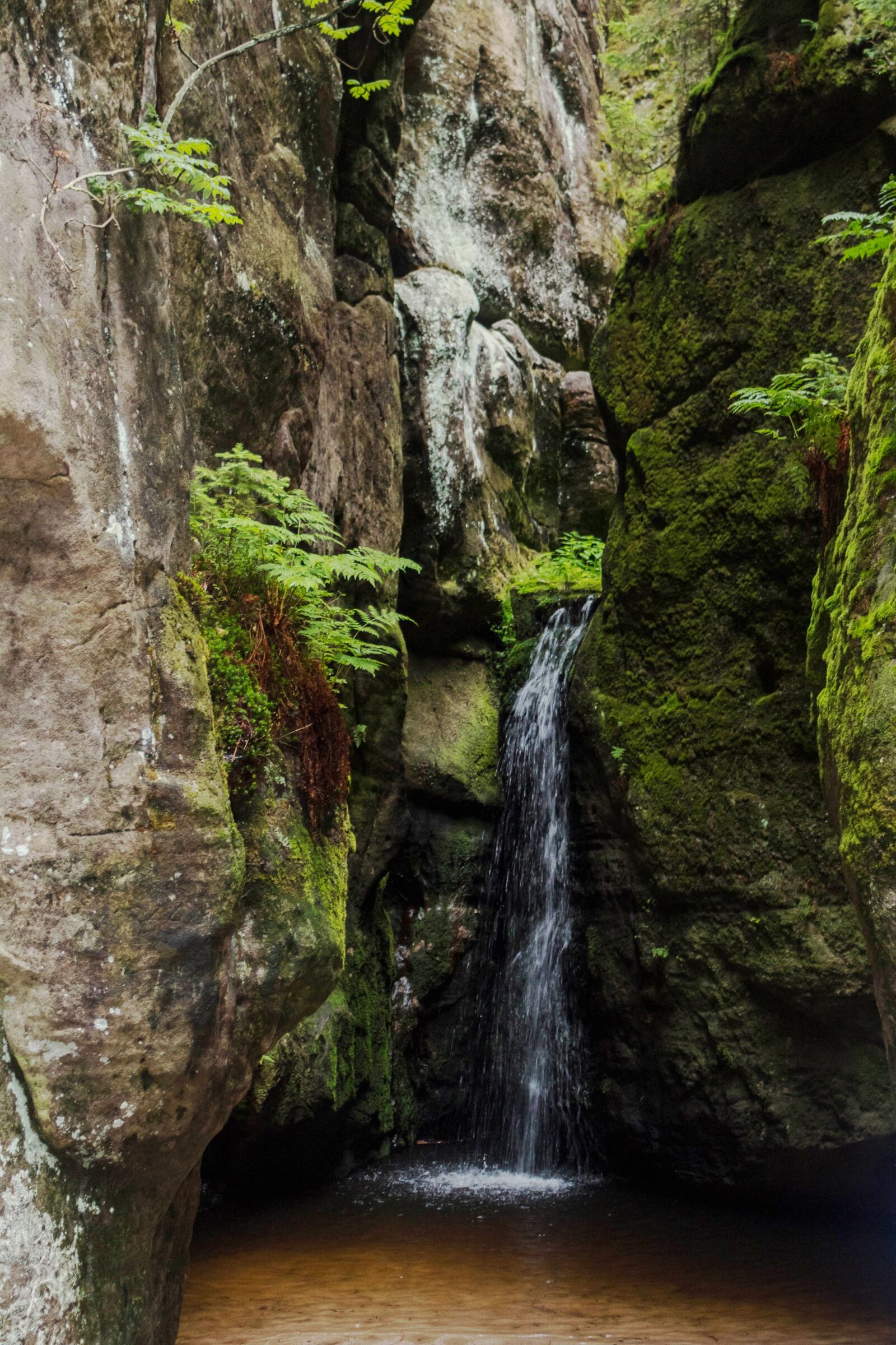 Canon EOS 1300D (EOS Rebel T6 / EOS Kiss X80) sample photo. Waterfall, nature, river photography