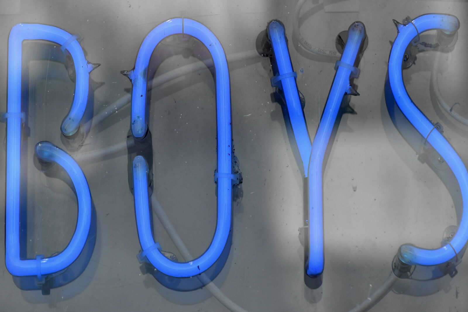 Nikon D5500 sample photo. Advertising, blue, boys, illuminated photography