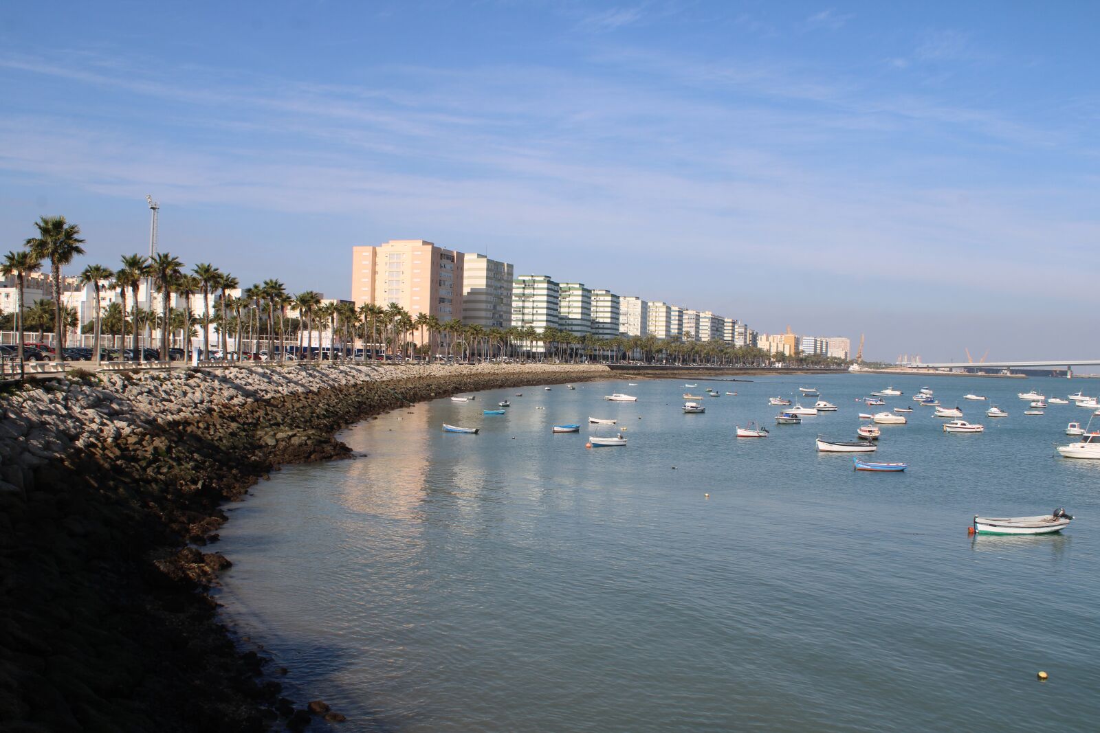 Canon EOS 2000D (EOS Rebel T7 / EOS Kiss X90 / EOS 1500D) sample photo. Cadiz, township of struts photography