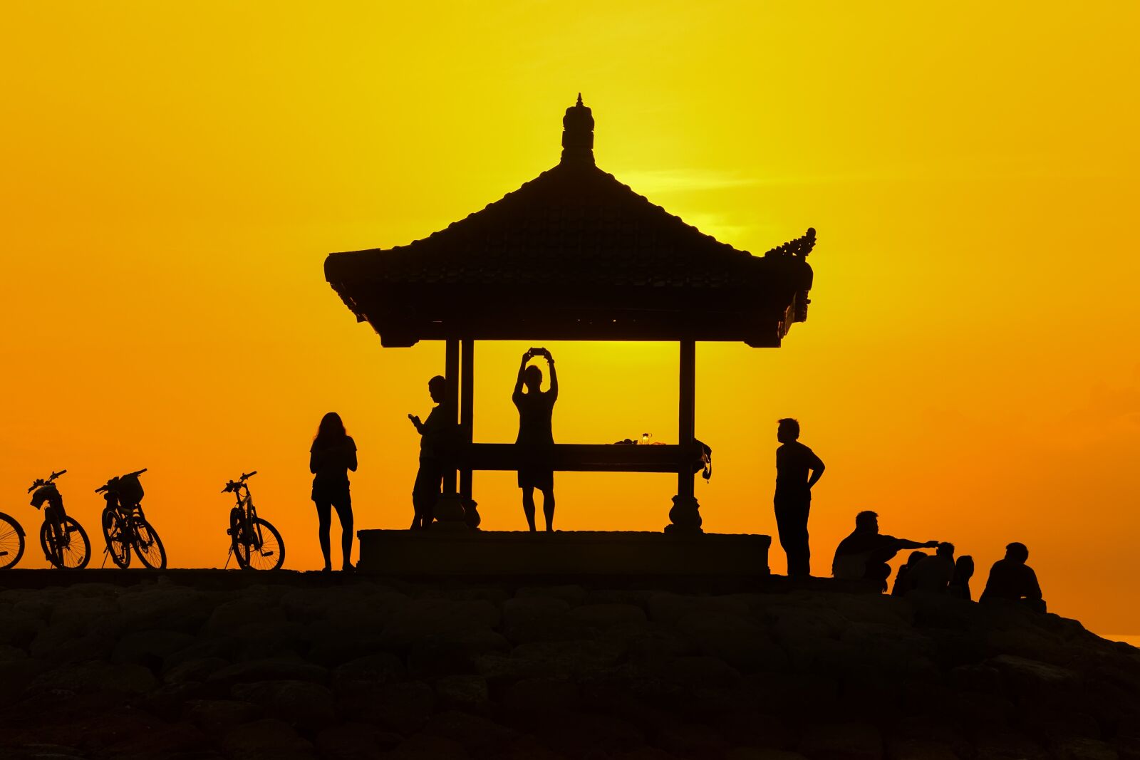 Canon EOS 6D + Canon EF 70-200mm F2.8L IS USM sample photo. Sunset, people, silhouette photography