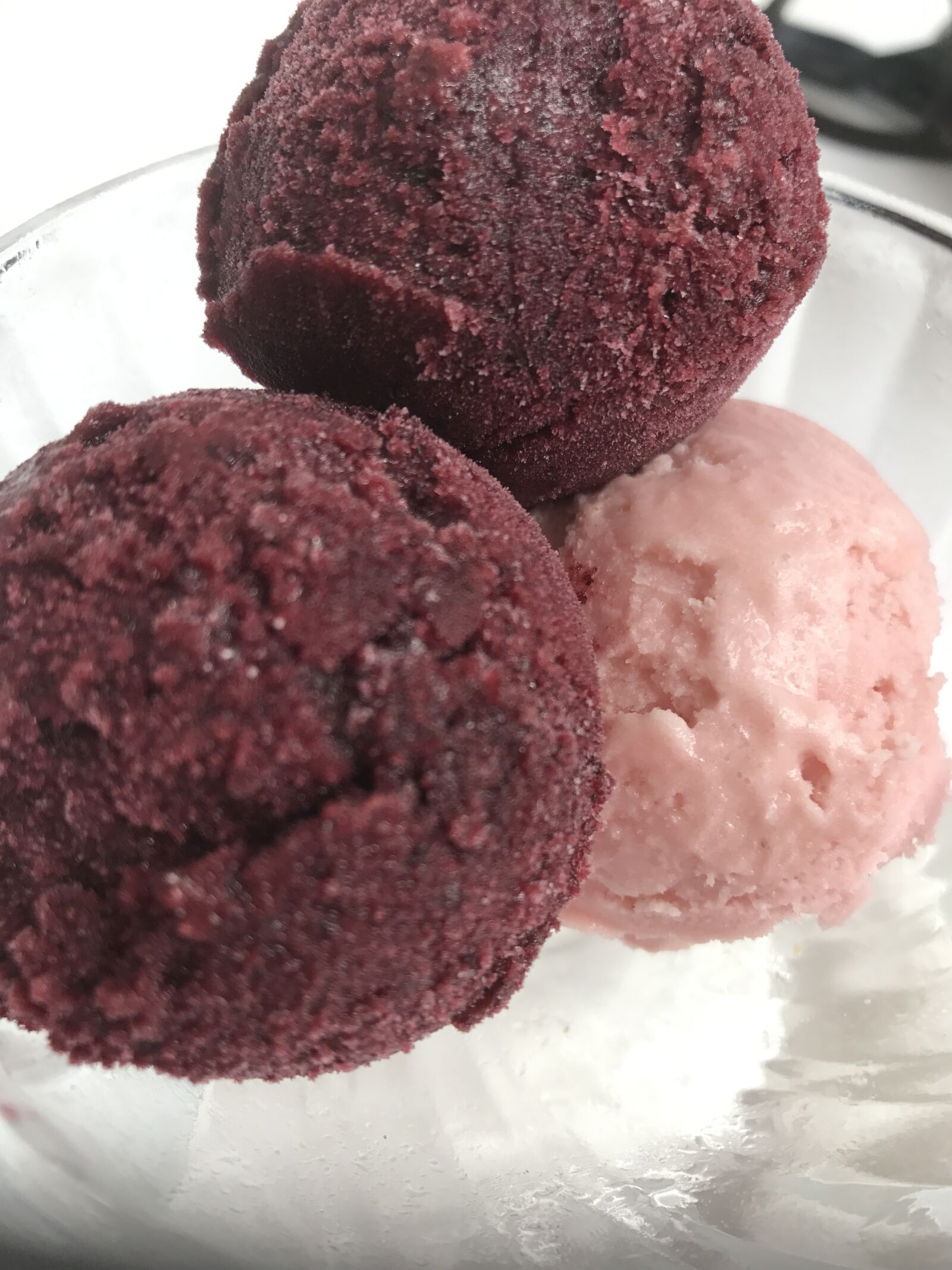 iPhone 7 back camera 3.99mm f/1.8 sample photo. Cherry, dessert, food, gelato photography