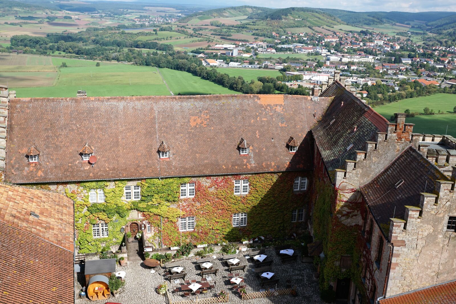 Sony ILCA-77M2 + Sony DT 16-50mm F2.8 SSM sample photo. Castle, saaleck, hammelburg photography
