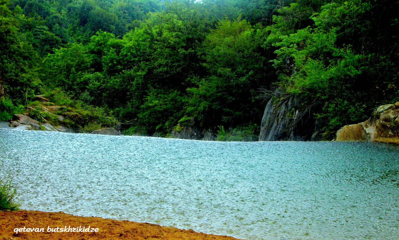 Nikon COOLPIX L25 sample photo. Nature, rain, river, village photography