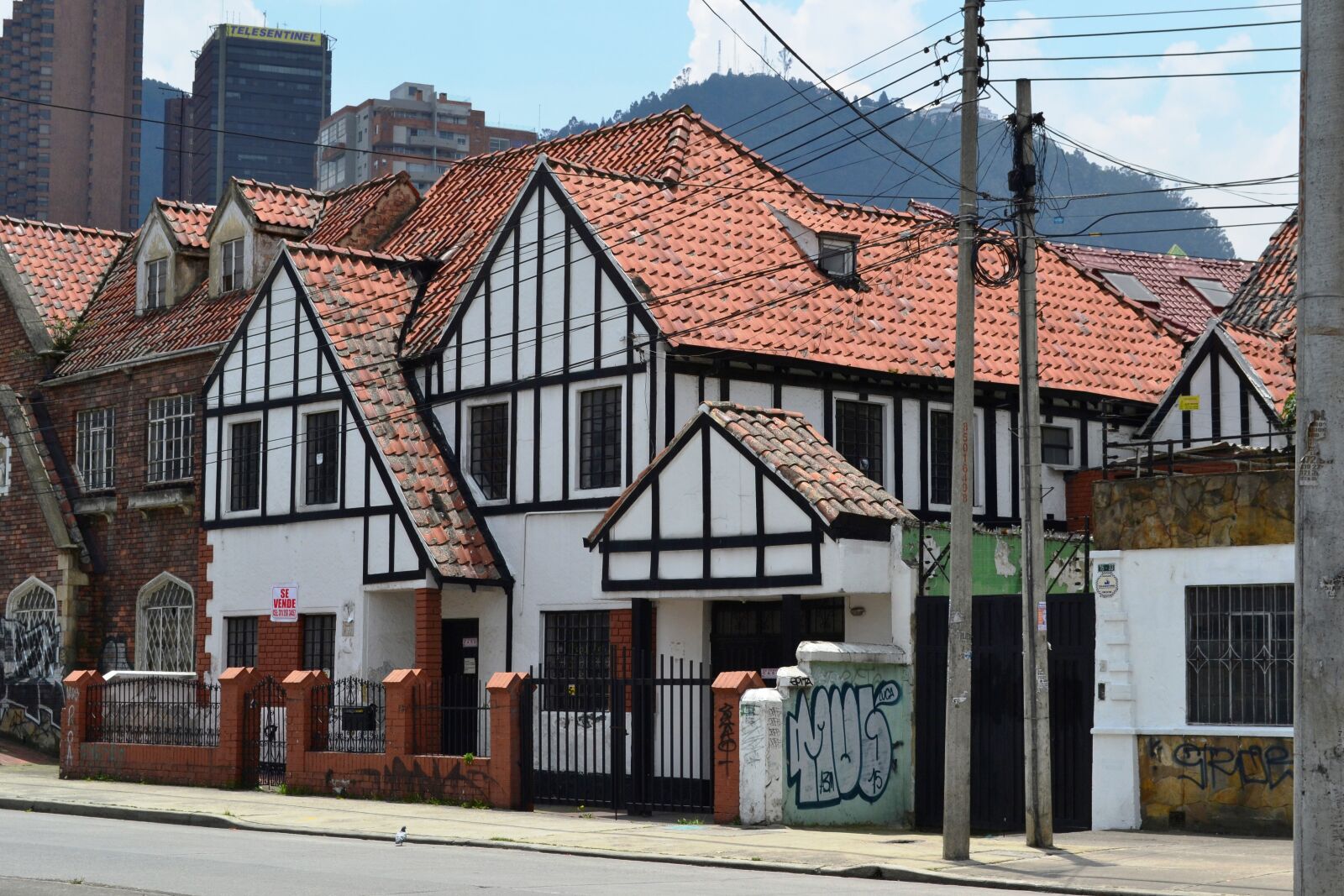 Nikon D3100 sample photo. Bogotá, architecture, buildings photography