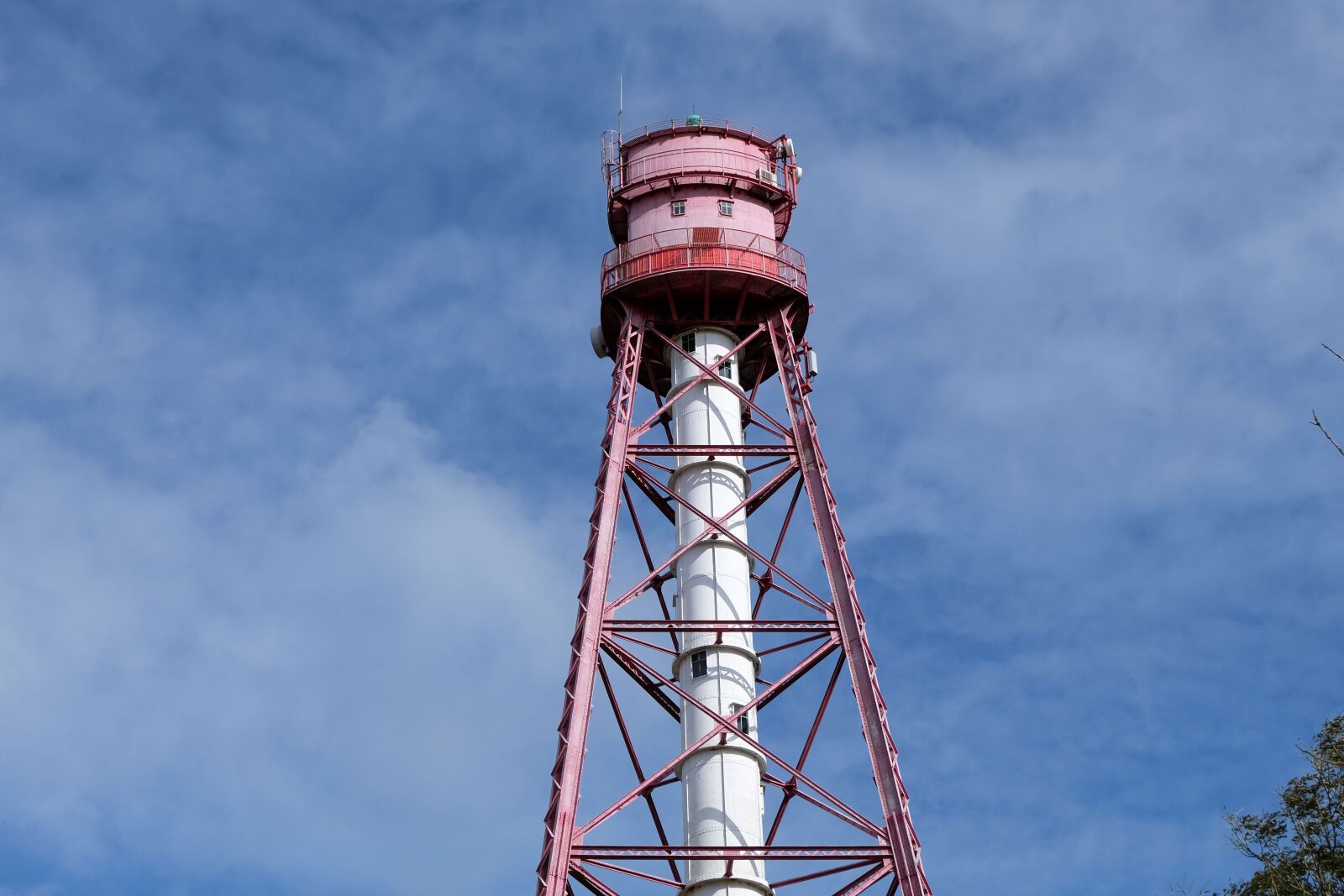 Fujifilm X-T20 + Fujifilm XC 16-50mm F3.5-5.6 OIS II sample photo. Lighthouse, east frisia, camping photography