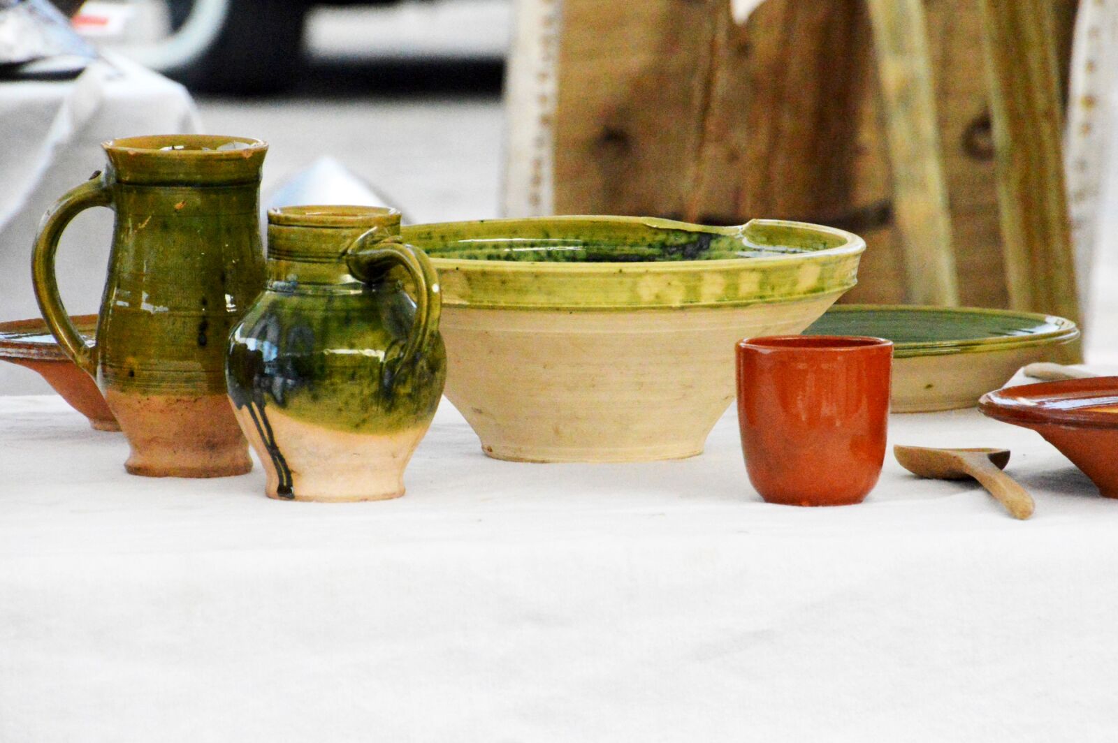 Nikon D3200 sample photo. Medieval times, table, pottery photography