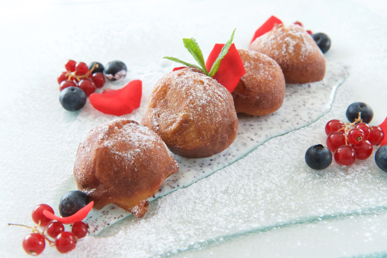 Nikon D800 sample photo. Berries, cake, dessert, desserts photography