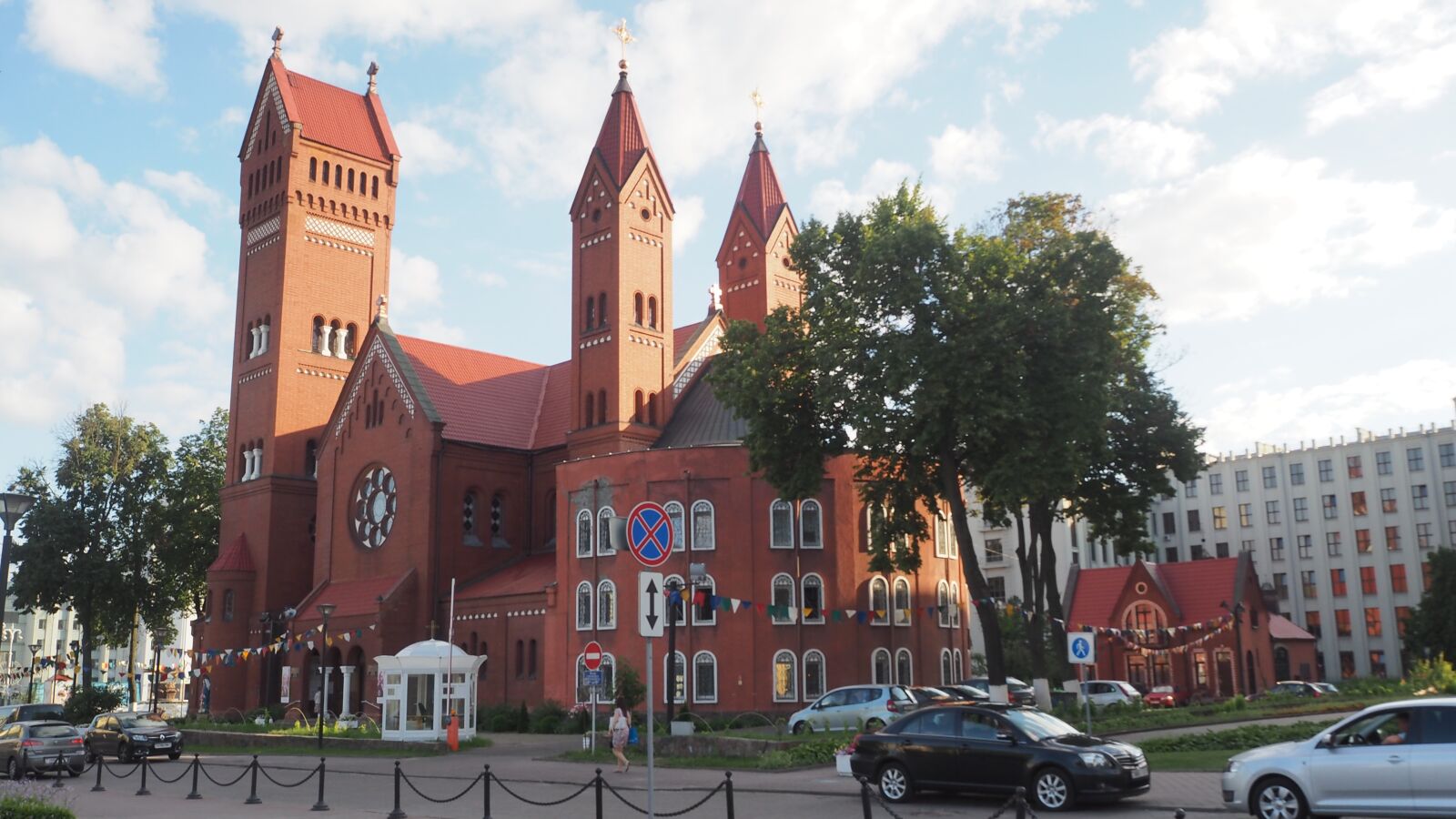 Olympus OM-D E-M10 sample photo. Minsk, the red church photography