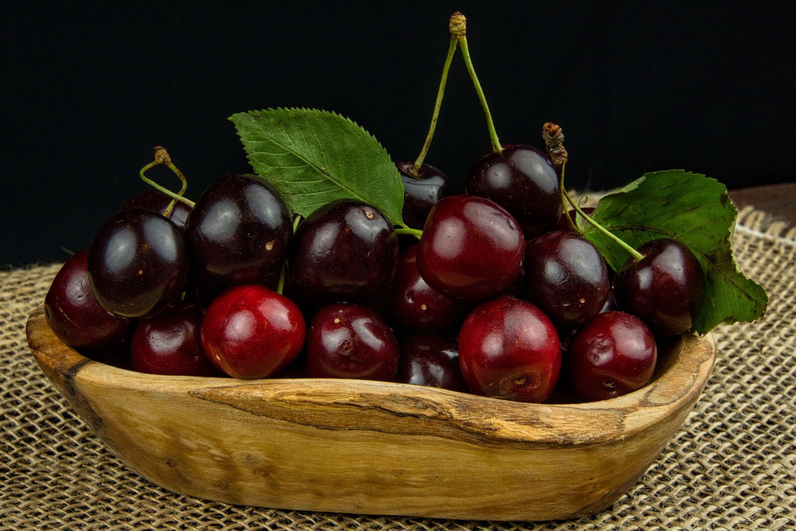 Sony a6400 sample photo. Cherries, fruit, nature photography
