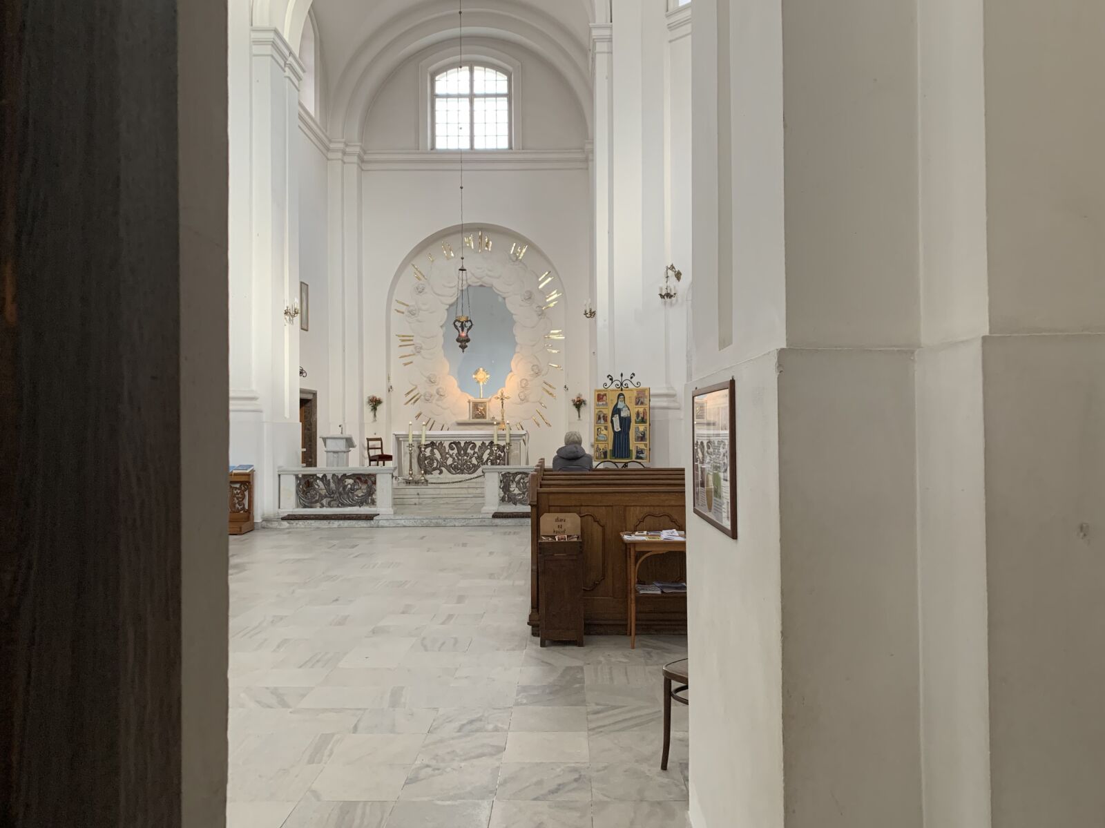 Apple iPhone XS sample photo. Warsaw, the church sakramentek photography