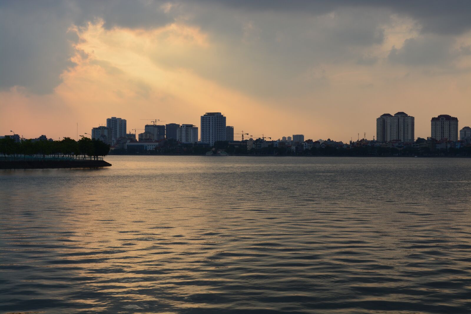 Nikon D5200 sample photo. Hanoi, sunset, lake photography