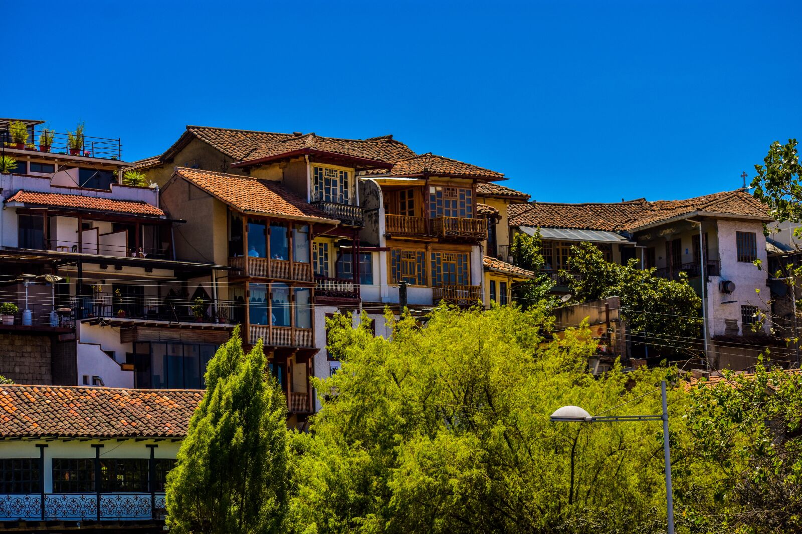 Nikon D3400 sample photo. Basin, ecuador, architecture photography