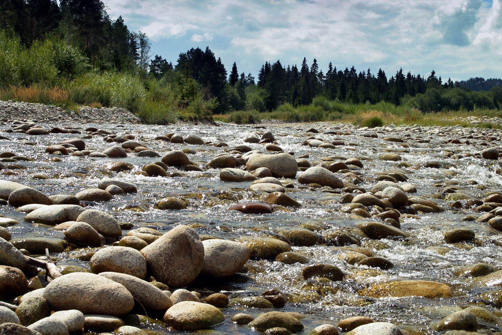 Canon EOS D60 sample photo. Torrent, the stones, current photography