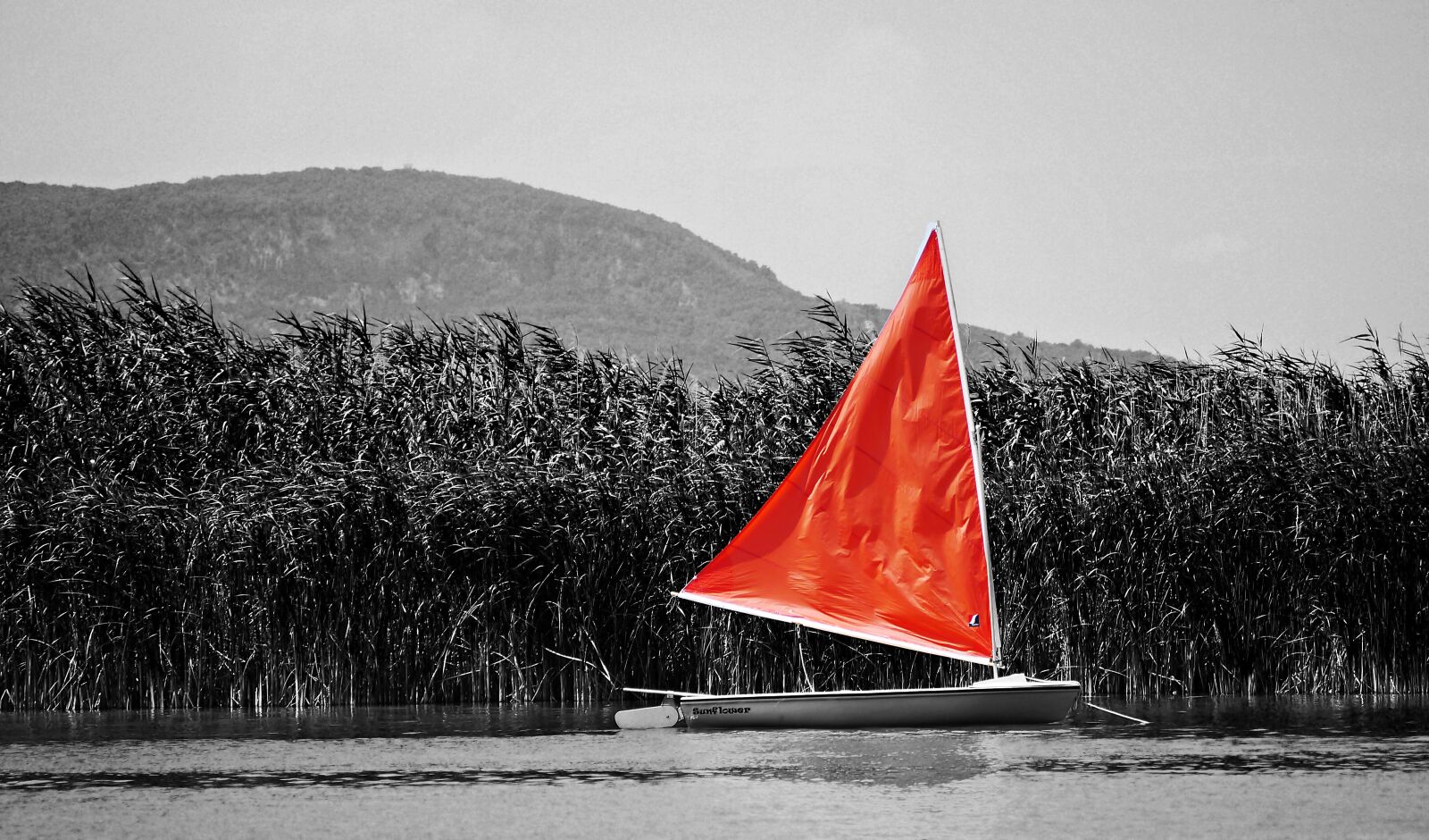 Panasonic Lumix DMC-G3 sample photo. Ship, black, white photography