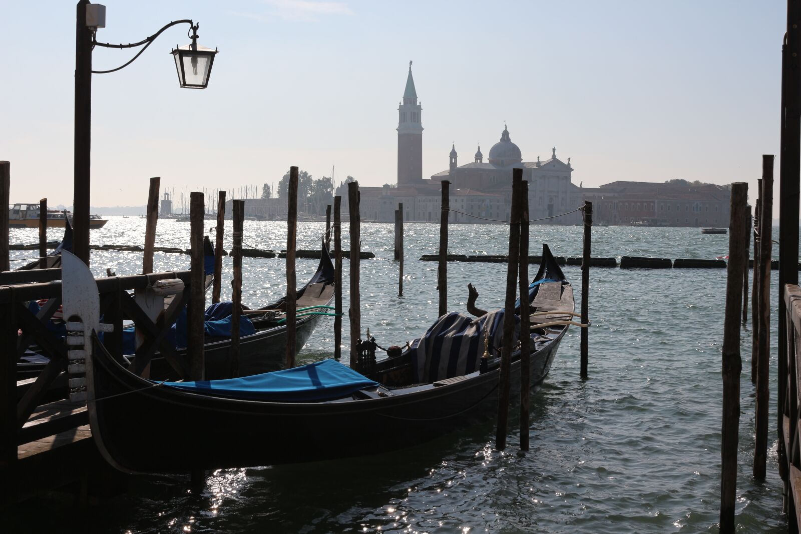 Canon EOS 700D (EOS Rebel T5i / EOS Kiss X7i) sample photo. Venice, lagoon, venice gondola photography