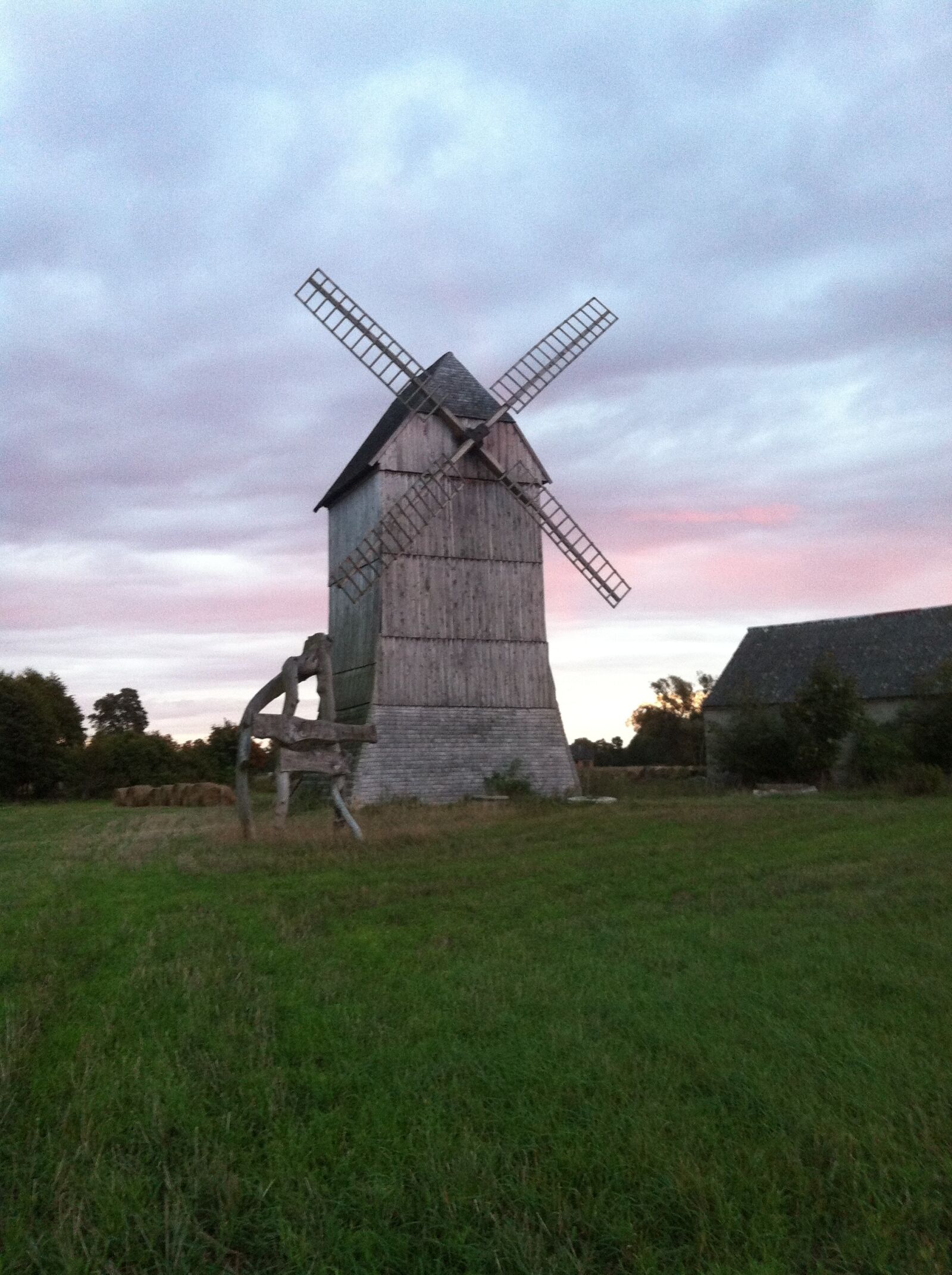 Apple iPhone 4 sample photo. Mill, poland, former photography
