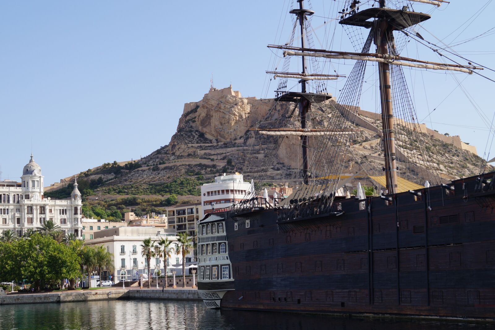 Sony SLT-A58 sample photo. Alicante, blue sky, spain photography