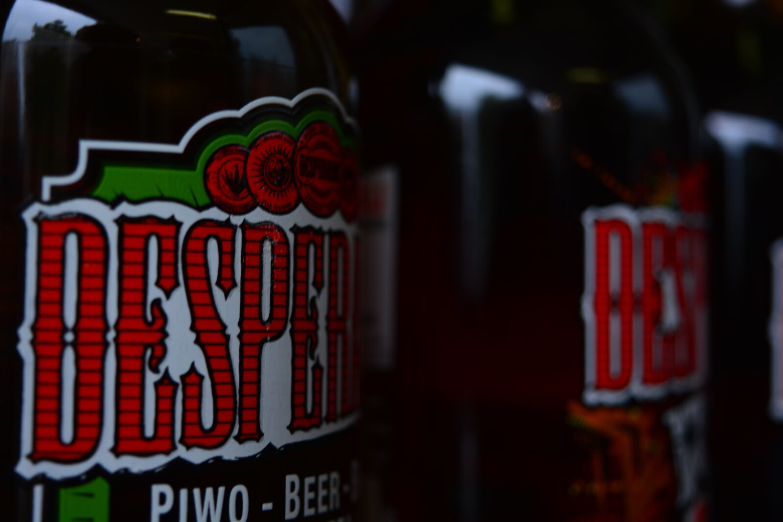 Nikon D5200 sample photo. Bar, beer, blurr, bottle photography