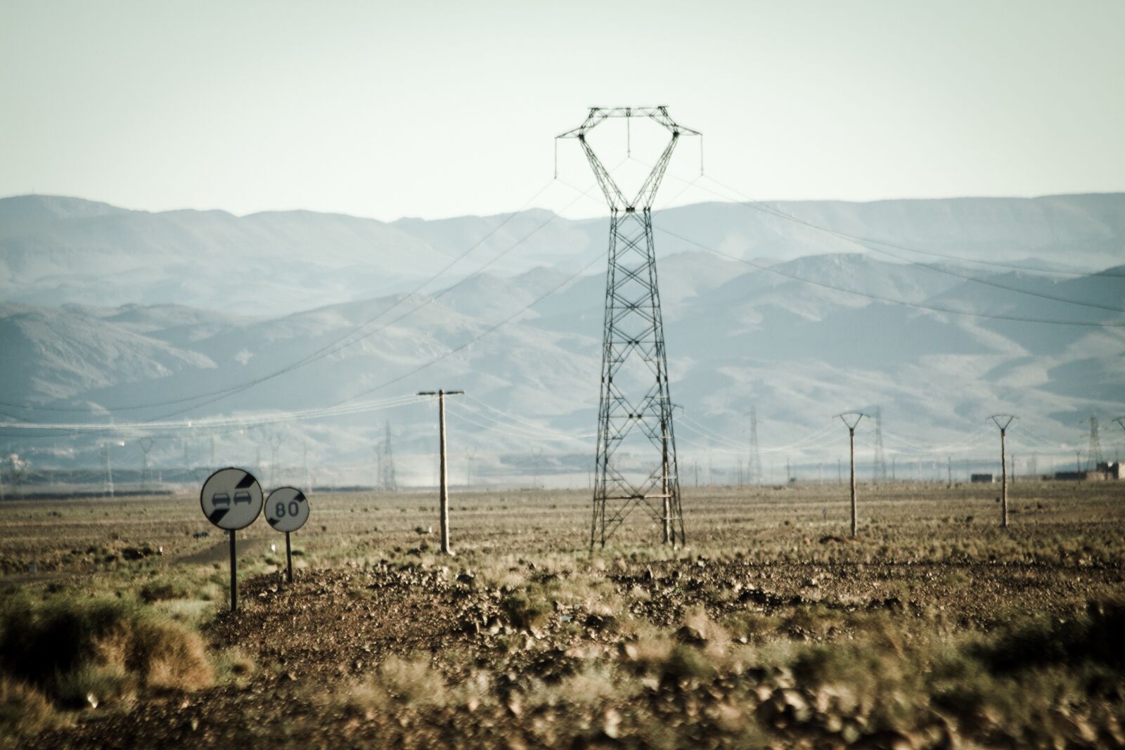 Canon EOS 50D sample photo. Morocco, desert, track photography