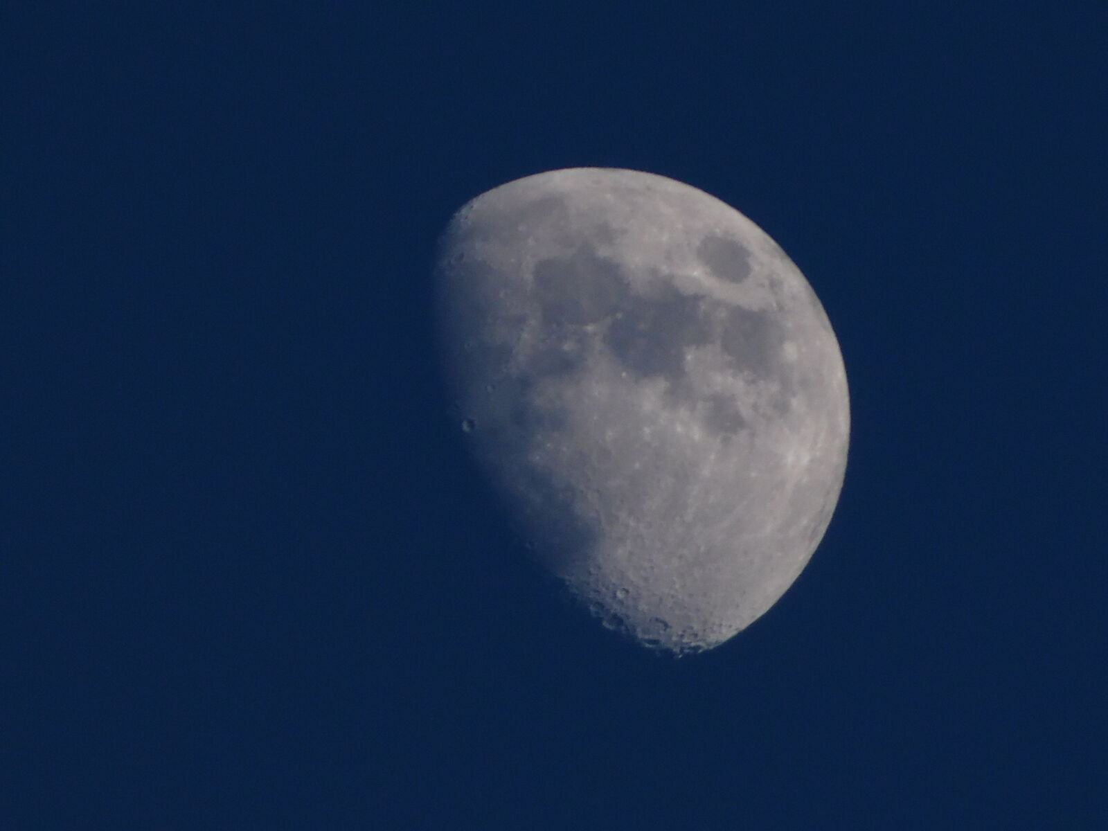 Samsung WB1100F/WB1101F/WB1102F sample photo