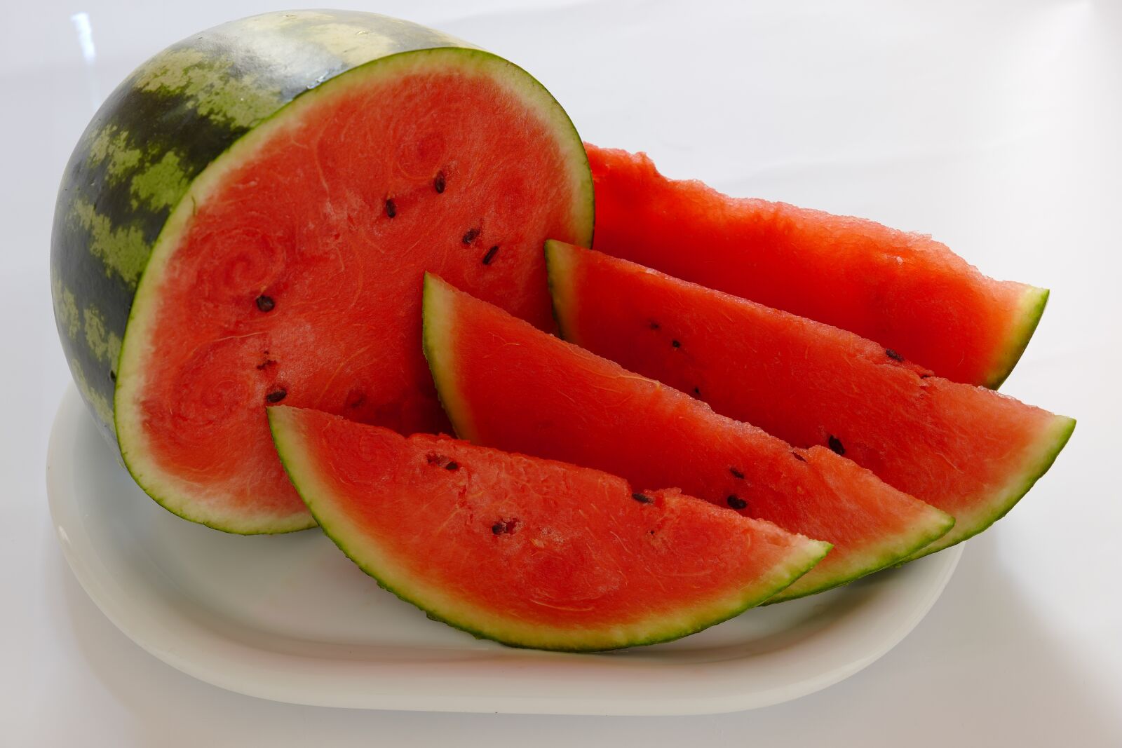 Vario-Elmar TL 1:3.5-5.6 / 18-56 ASPH. sample photo. Watermelon, fruit, fresh photography