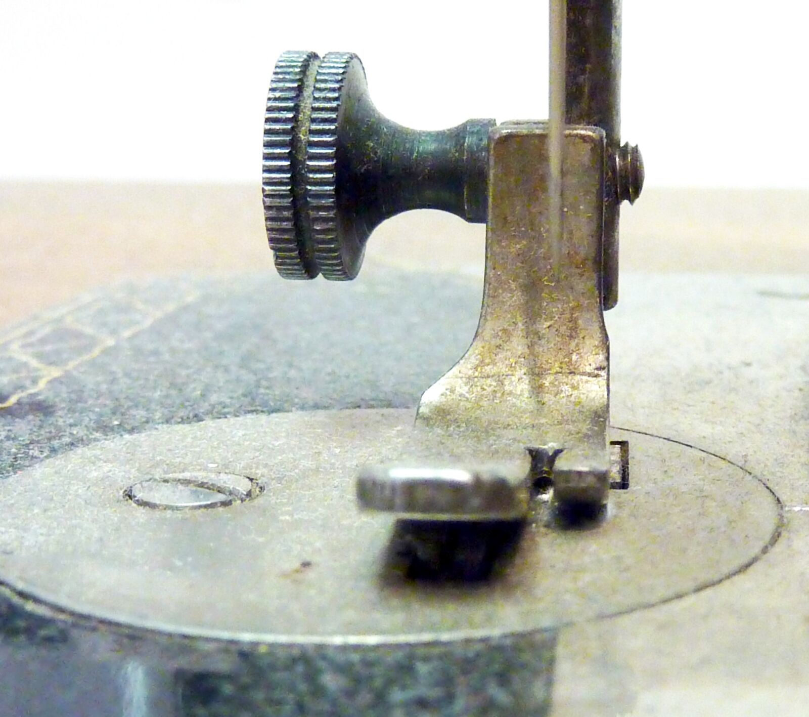 Panasonic DMC-TZ7 sample photo. Sewing machine, sew, yarn photography