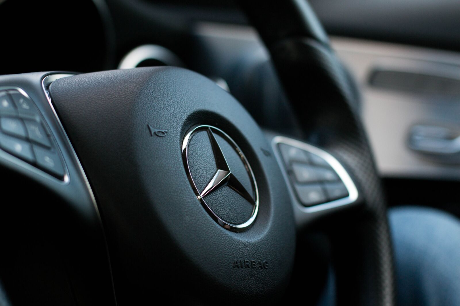 Canon EOS 70D + Canon EF 50mm F1.4 USM sample photo. Steering wheel, mercedes c photography