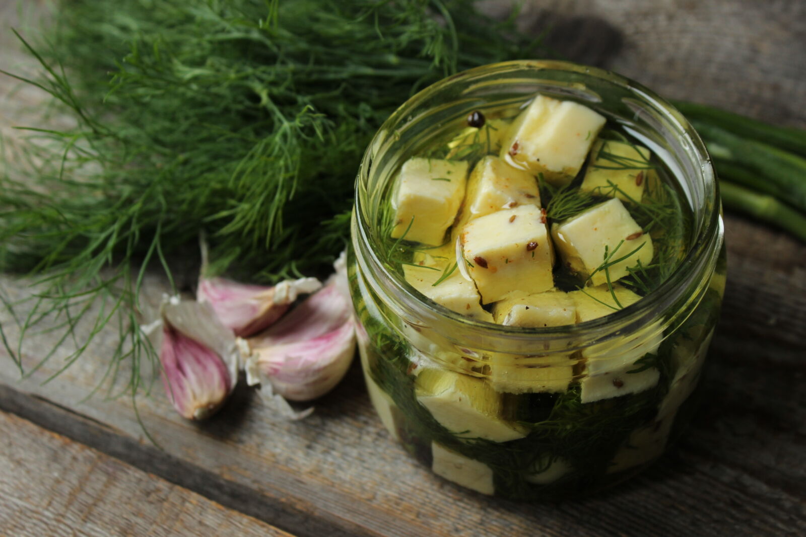 Canon EOS 600D (Rebel EOS T3i / EOS Kiss X5) sample photo. Cheese, food, garlic photography