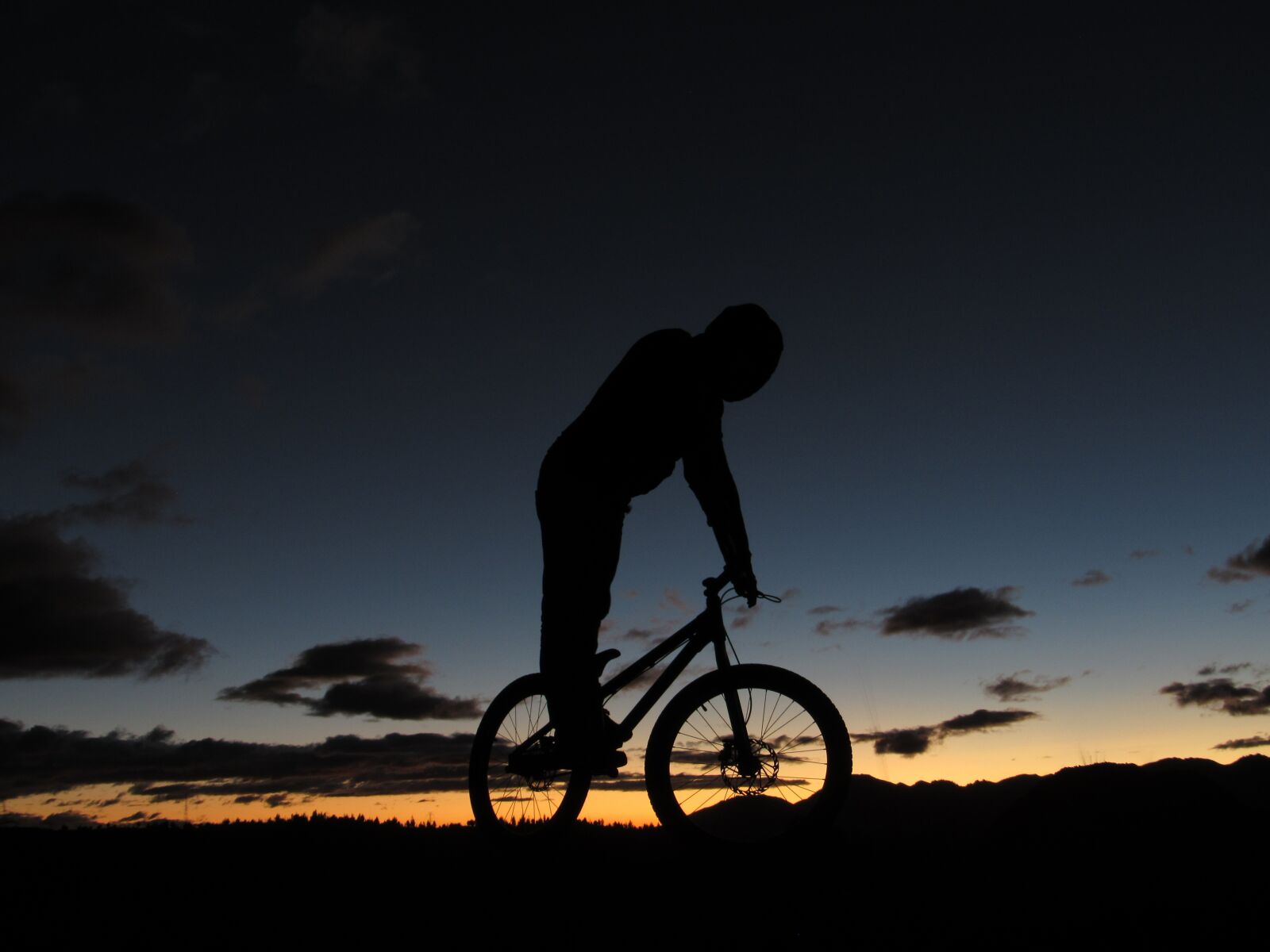 Canon PowerShot SX520 HS sample photo. Bike trial, mountain, chimborazo photography