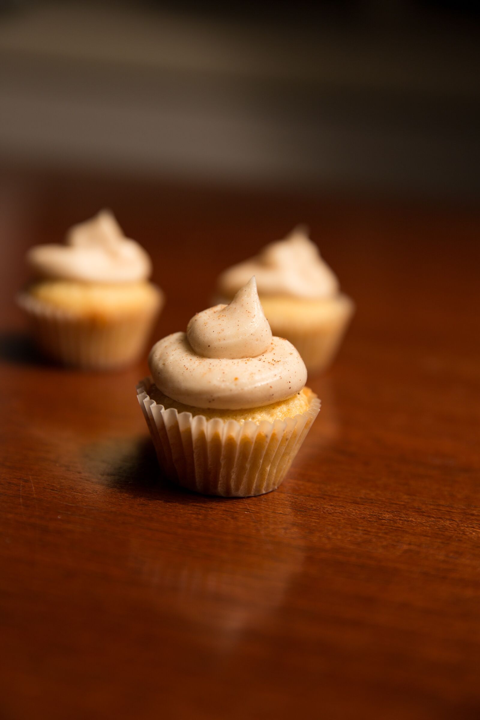 Canon EF 24-70mm F2.8L II USM sample photo. Cupcakes, mini cupcakes, cupcake photography