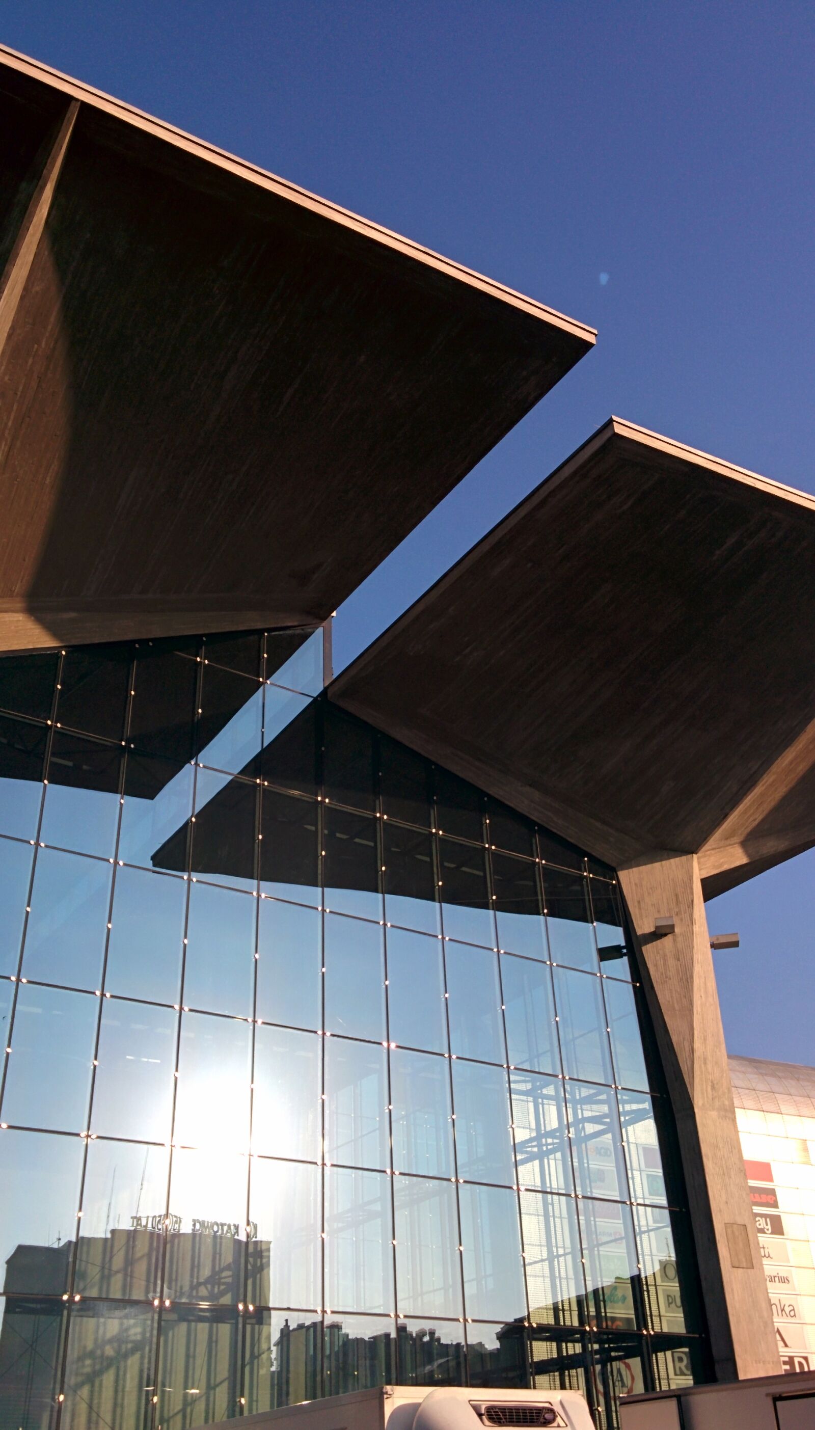 LG Nexus 5 sample photo. Katowice, mirror, reflection, station photography