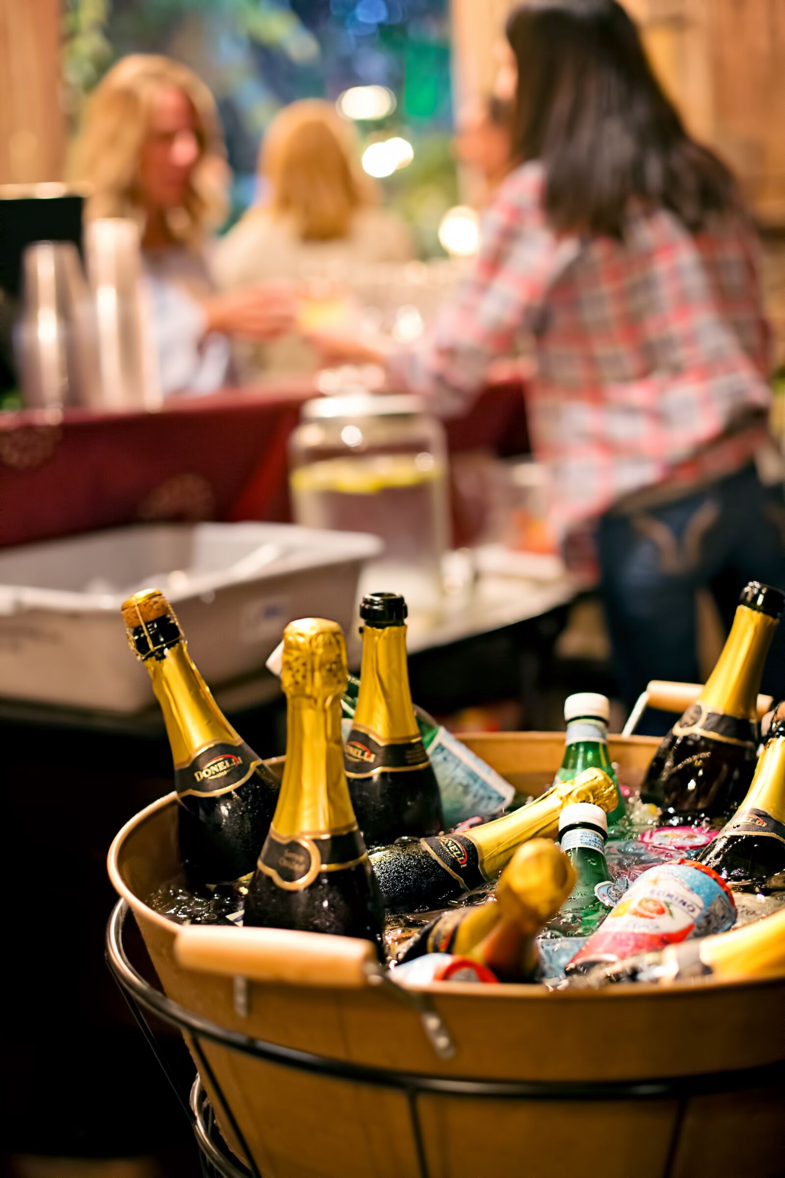 Canon EF 50mm F1.4 USM sample photo. Wine, beer, drinks photography