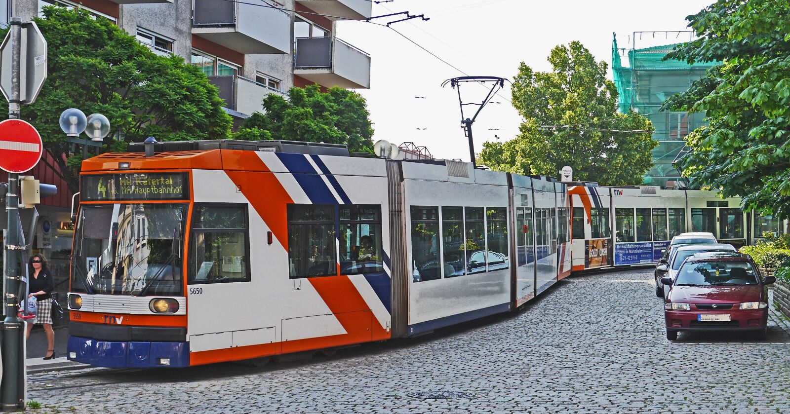 Panasonic Lumix DMC-GH3 sample photo. Tram ludwigshafen, final destination photography