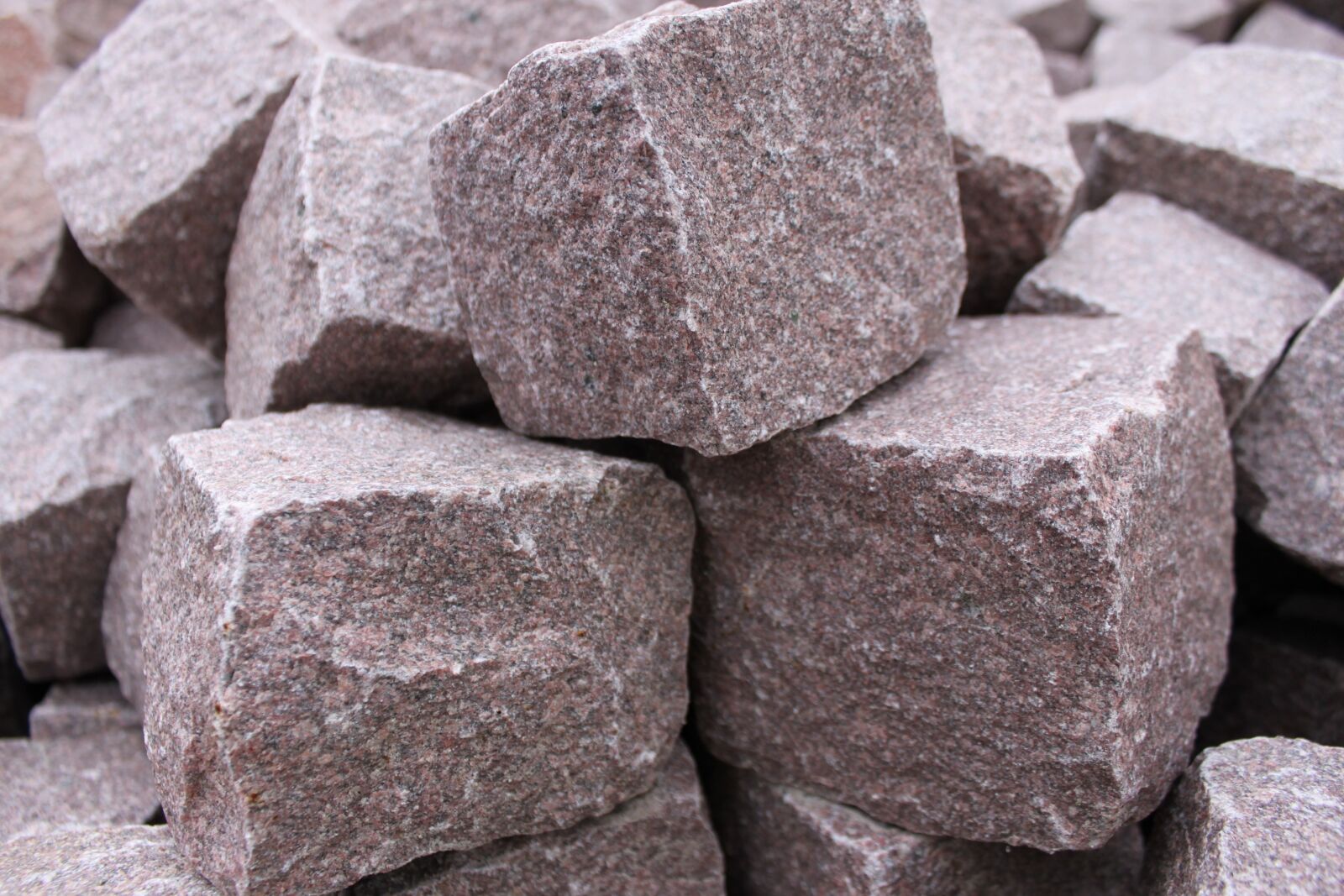 Canon EOS 500D (EOS Rebel T1i / EOS Kiss X3) sample photo. Granite, stones, texture photography