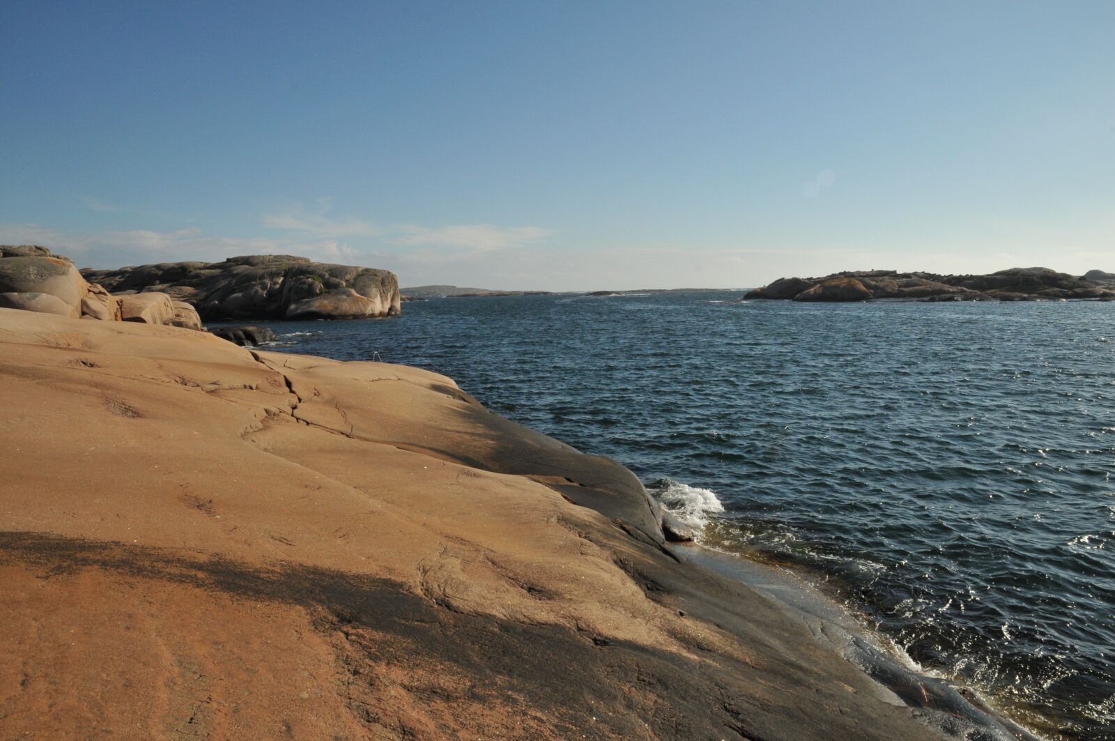 Nikon D300 sample photo. Rock, water, sunny photography