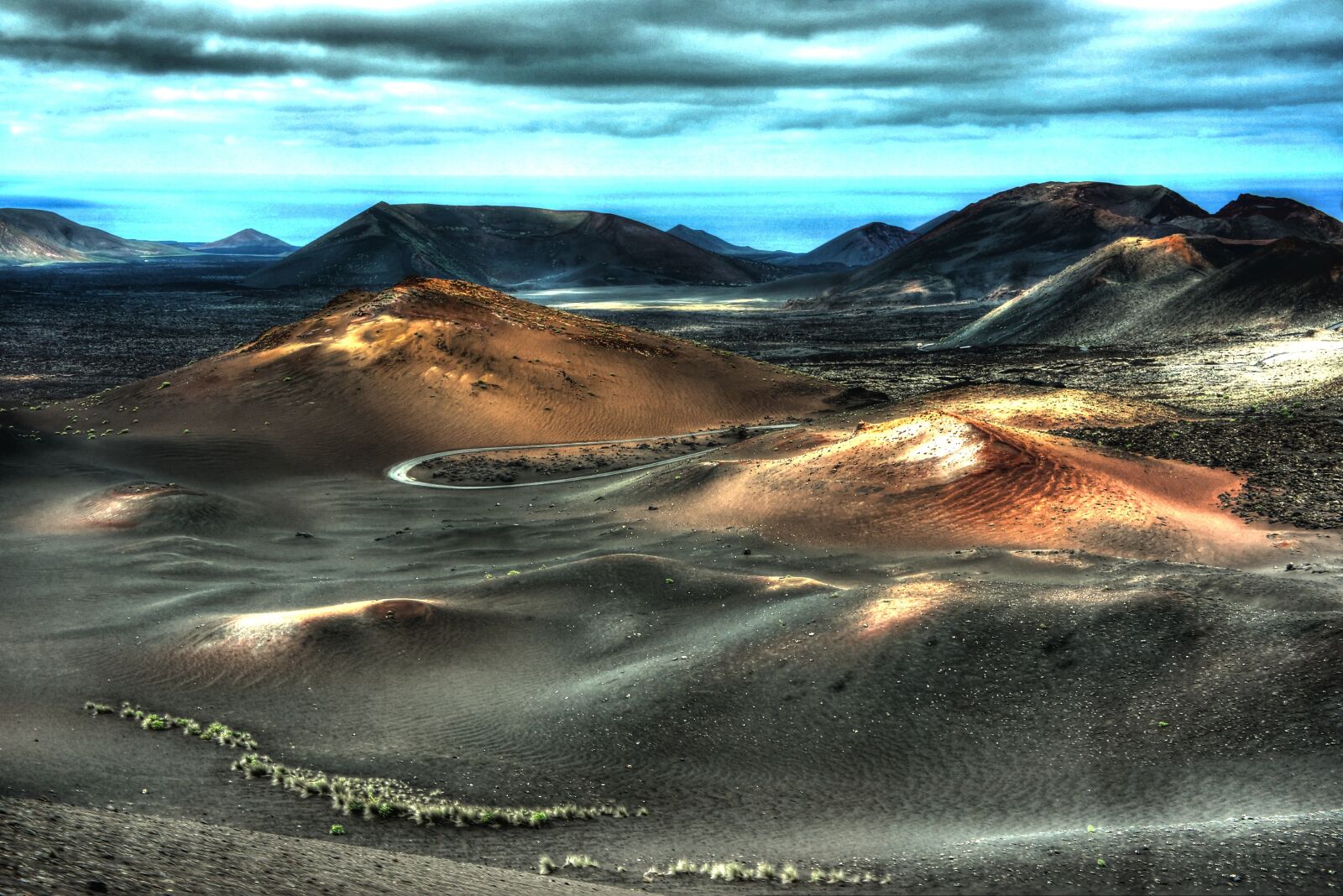 Sony Alpha NEX-5N + Sony E 18-55mm F3.5-5.6 OSS sample photo. Lanzarote, volcano, surreal photography