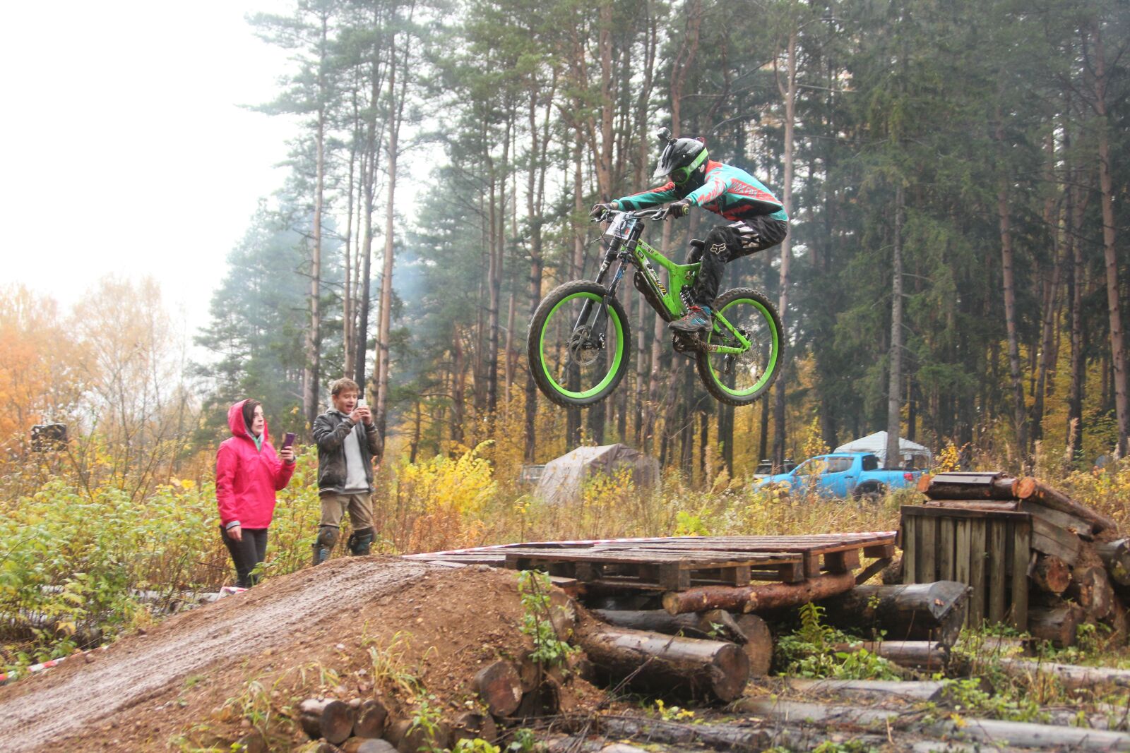 Canon EOS 600D (Rebel EOS T3i / EOS Kiss X5) sample photo. Sports, bike, mountain bike photography