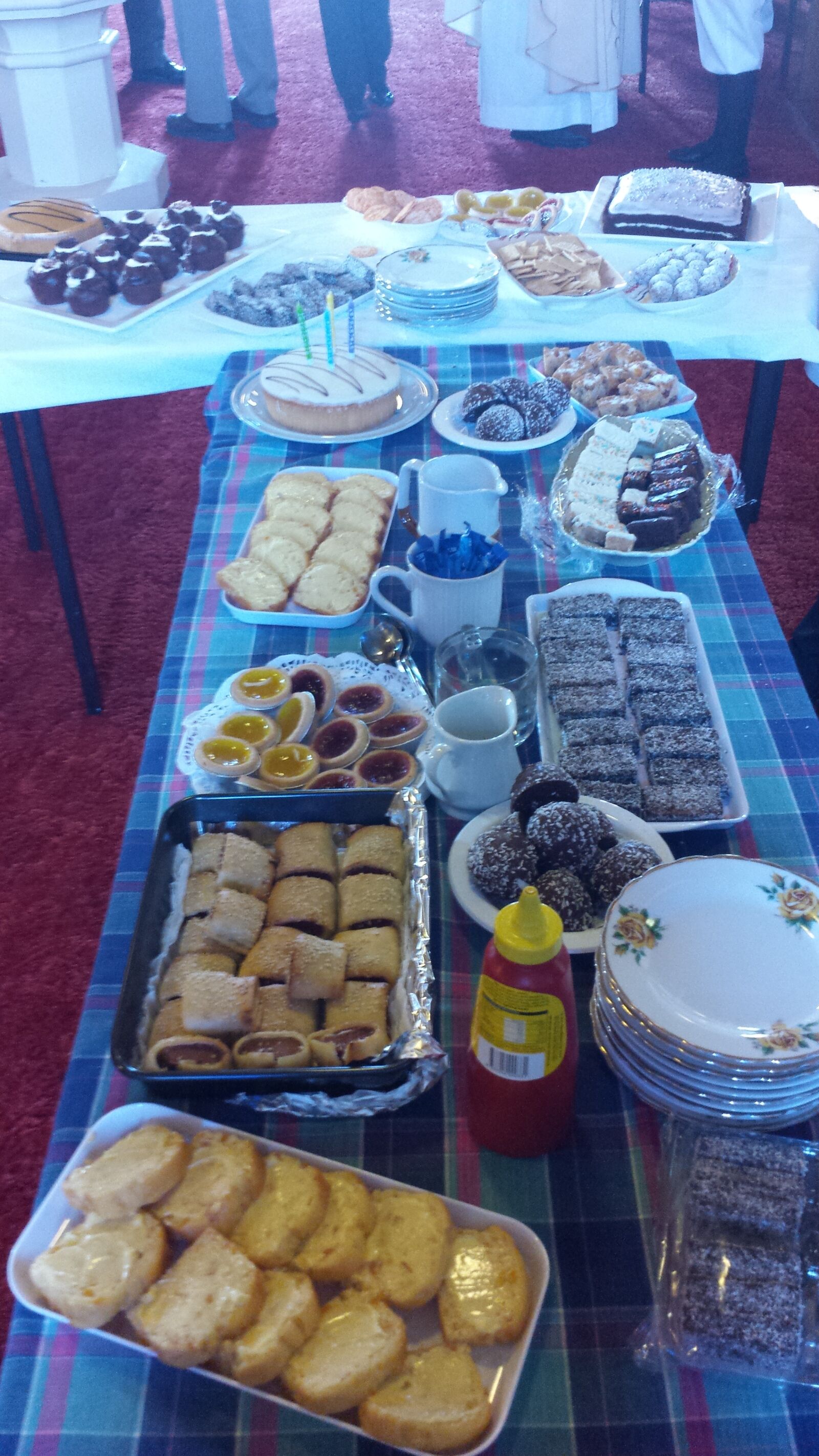Samsung Galaxy S4 sample photo. Cake, church, food, parish photography