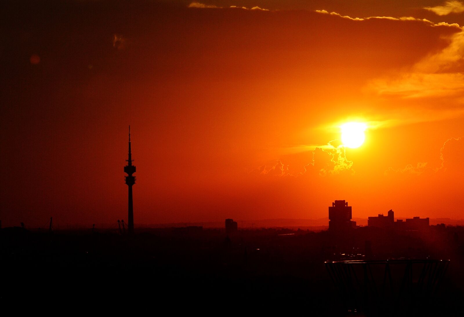 Nikon D3200 sample photo. Munich, sunset, silhouette photography