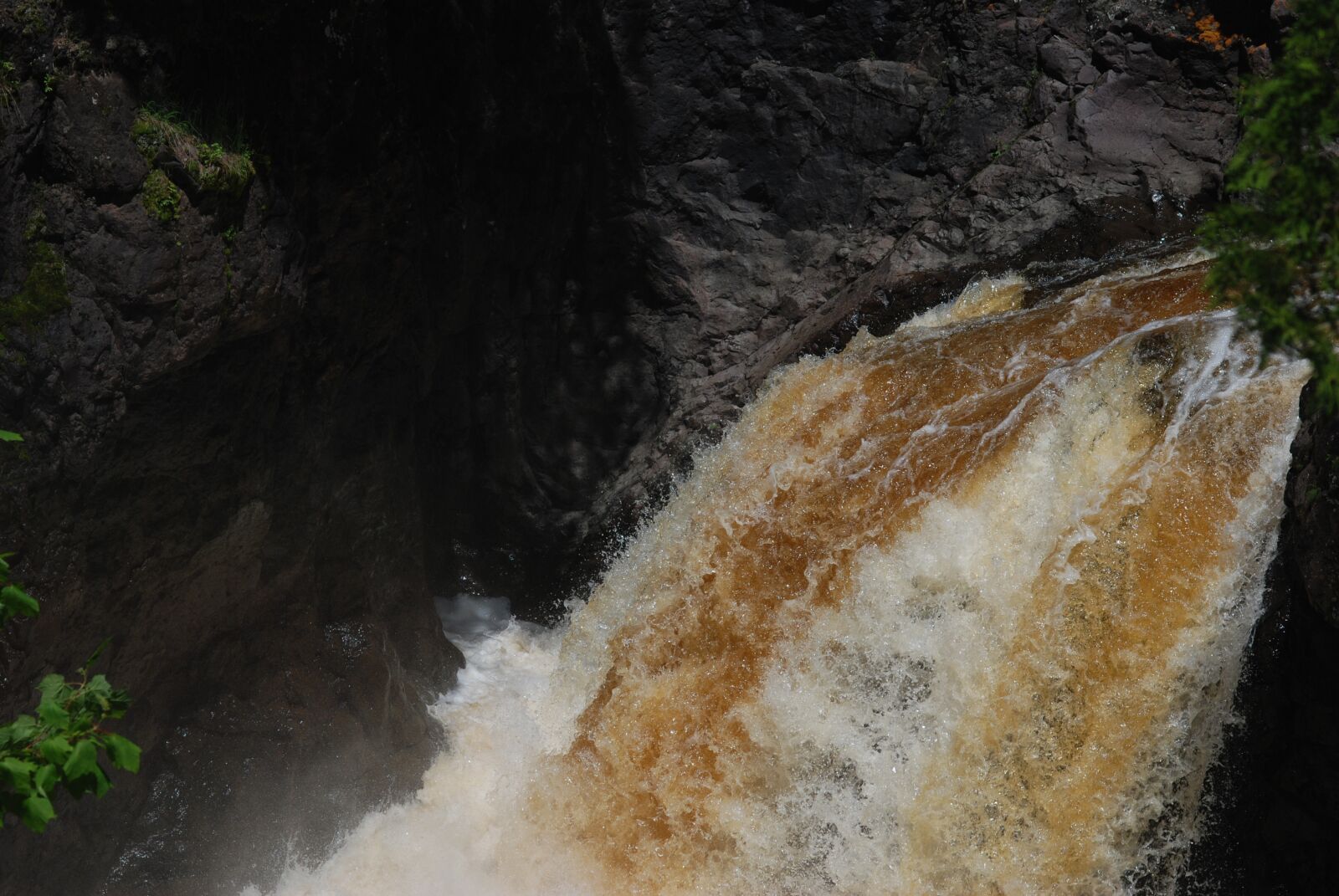 Nikon D80 sample photo. Water, rushing, gushing photography